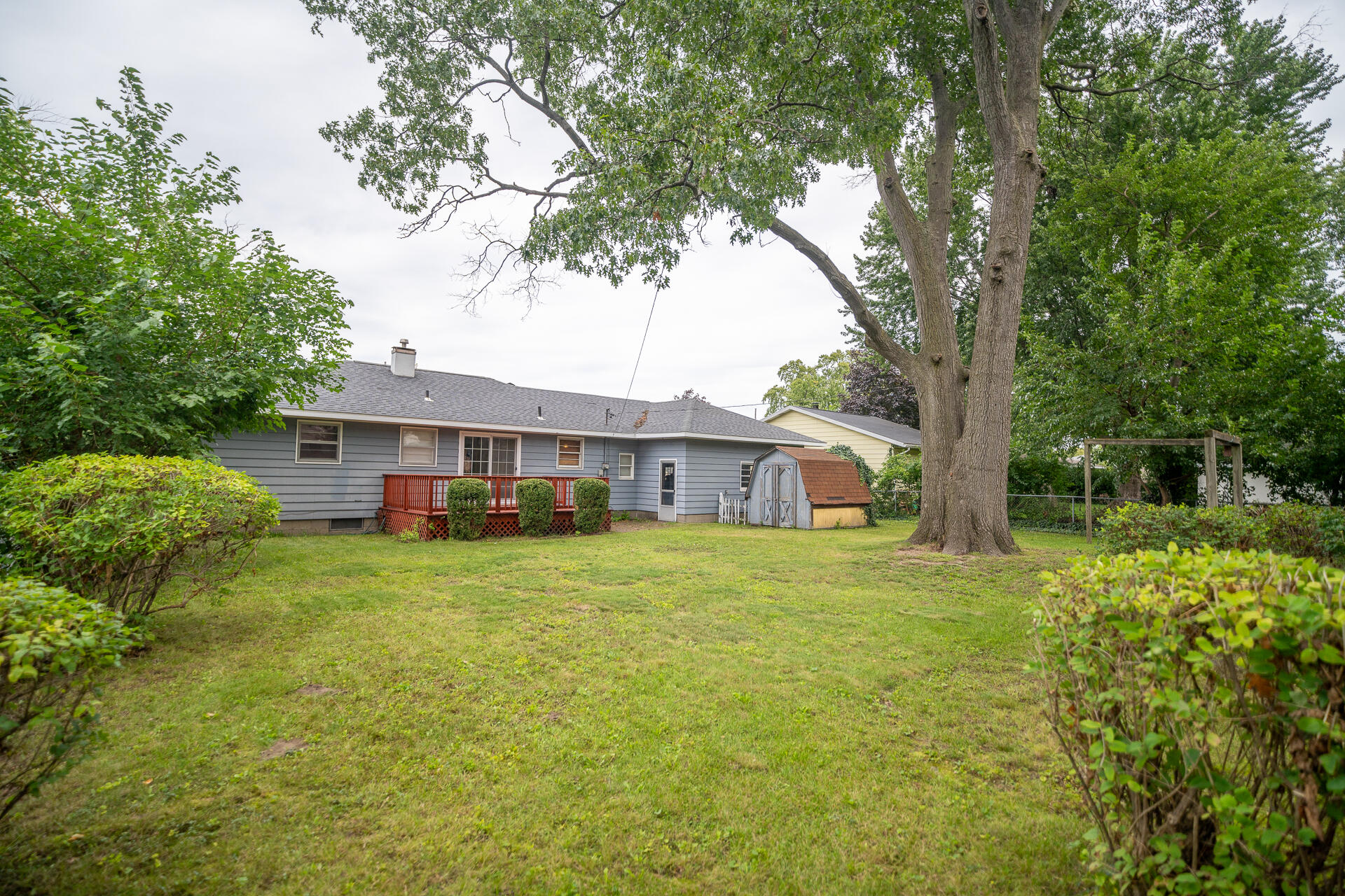 1355 W Broadway Avenue Muskegon MI 49441
