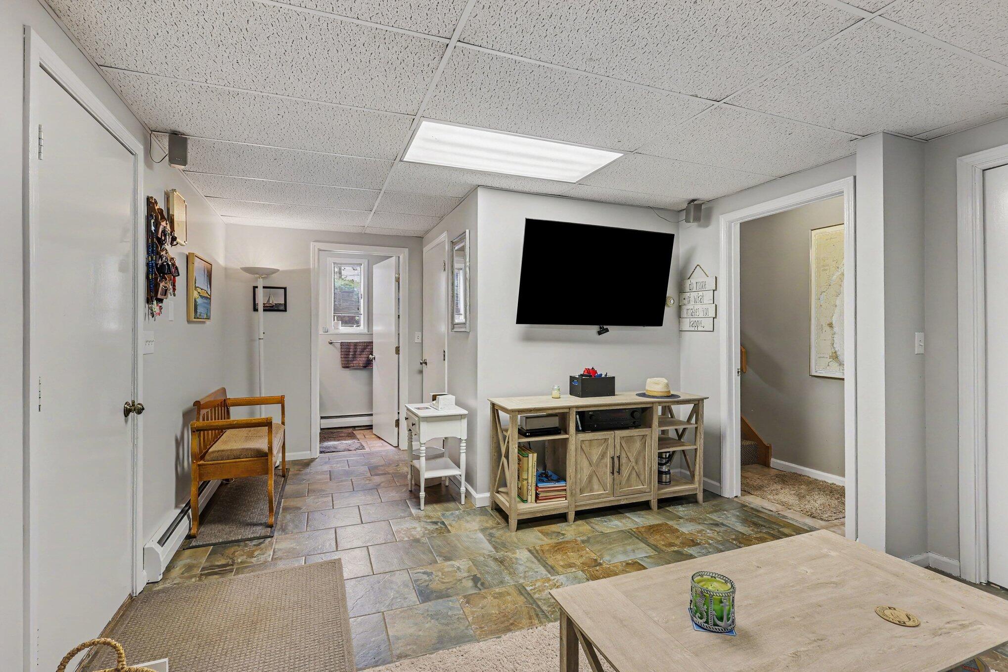 2335 Bluffton Avenue Muskegon MI 49441