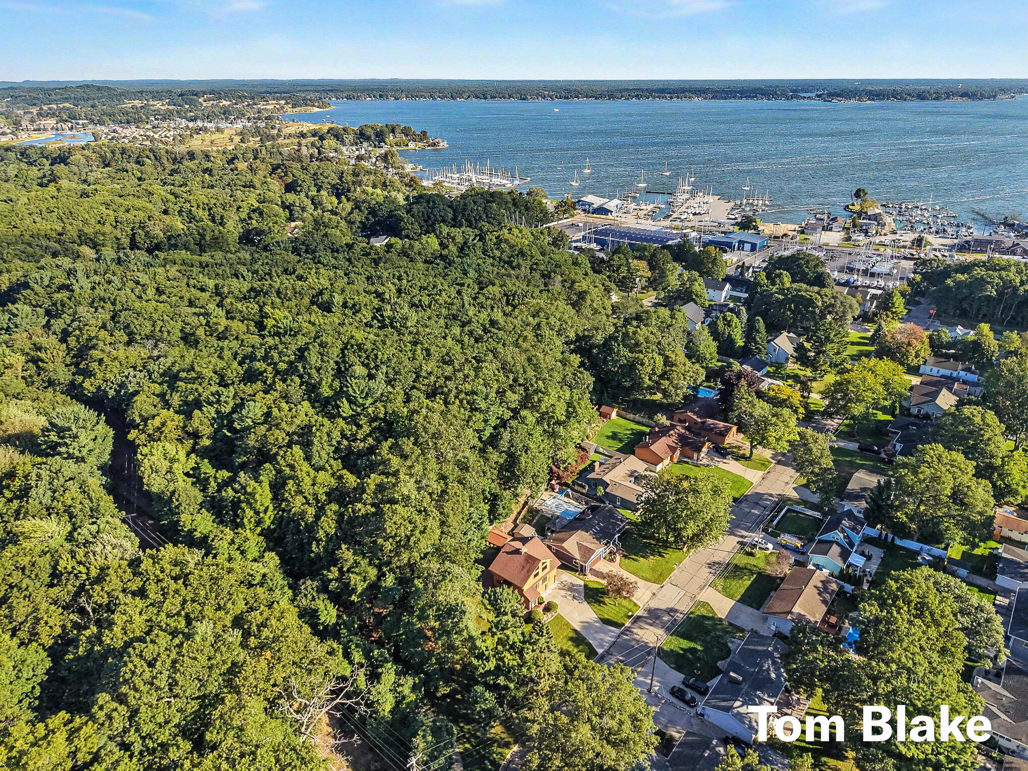 2335 Bluffton Avenue Muskegon MI 49441