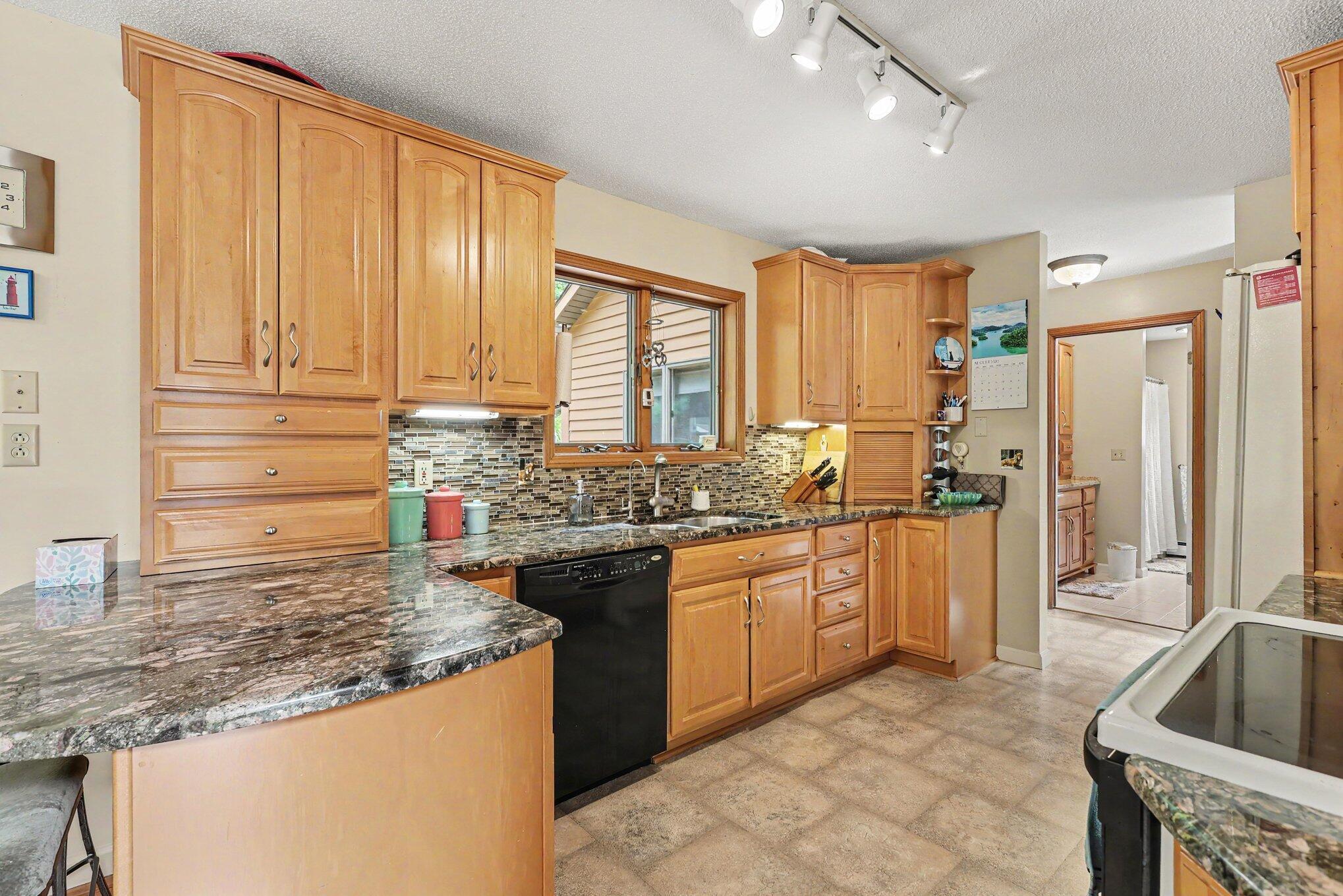 2335 Bluffton Avenue Muskegon MI 49441