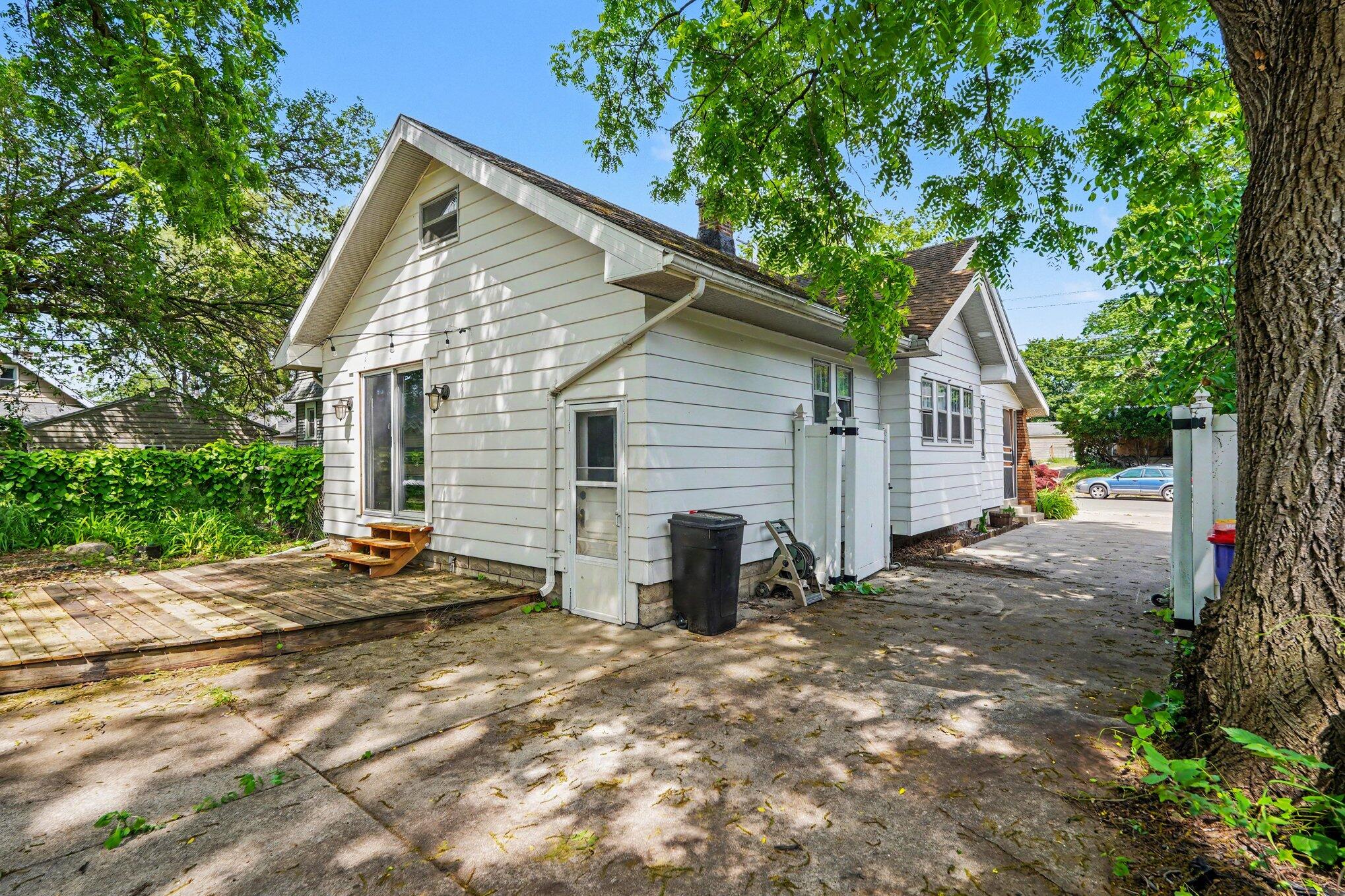 1815 Nelson Avenue SE Grand Rapids MI 49507