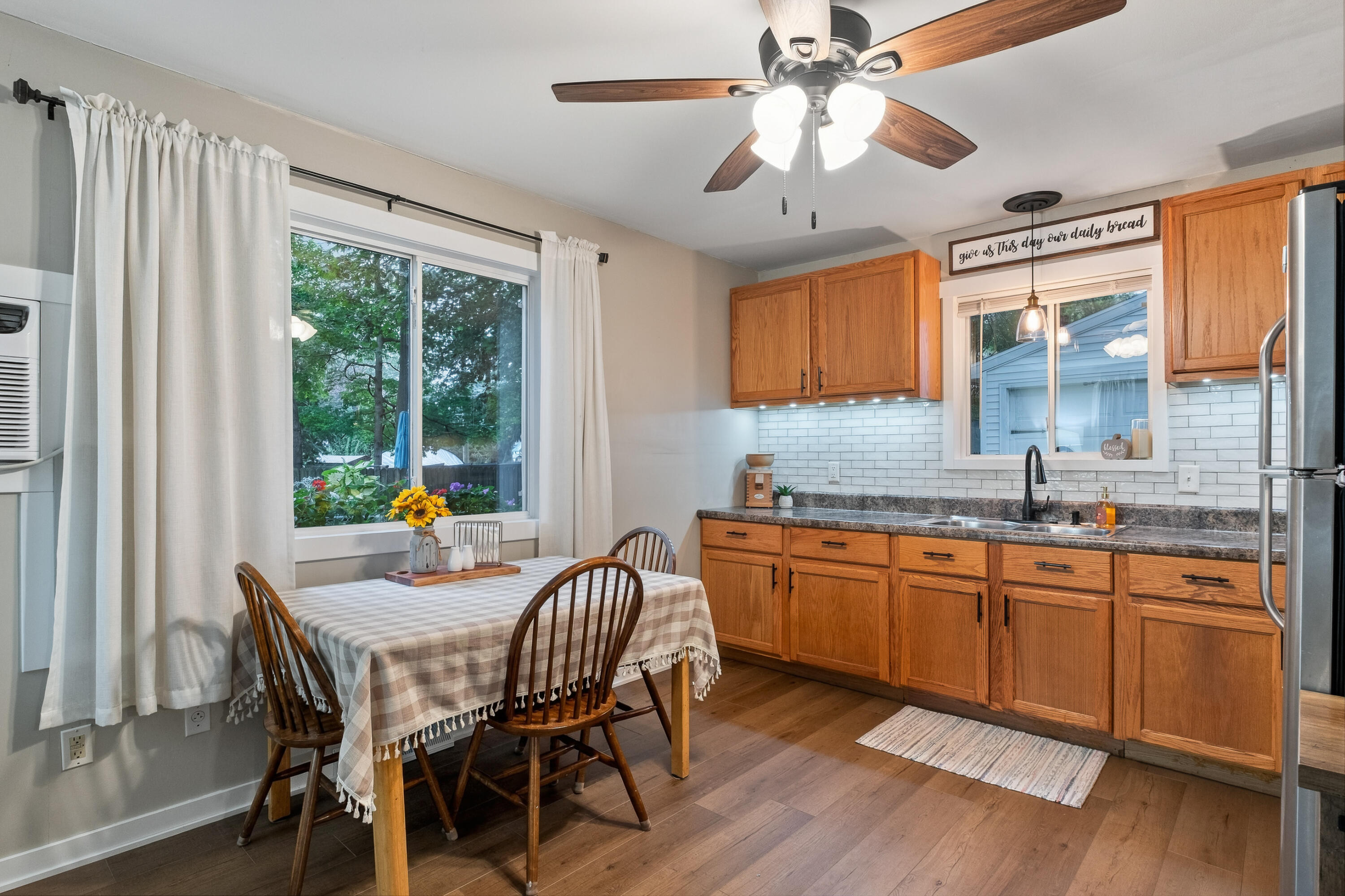 1340 Knapp Street NE Grand Rapids MI 49505