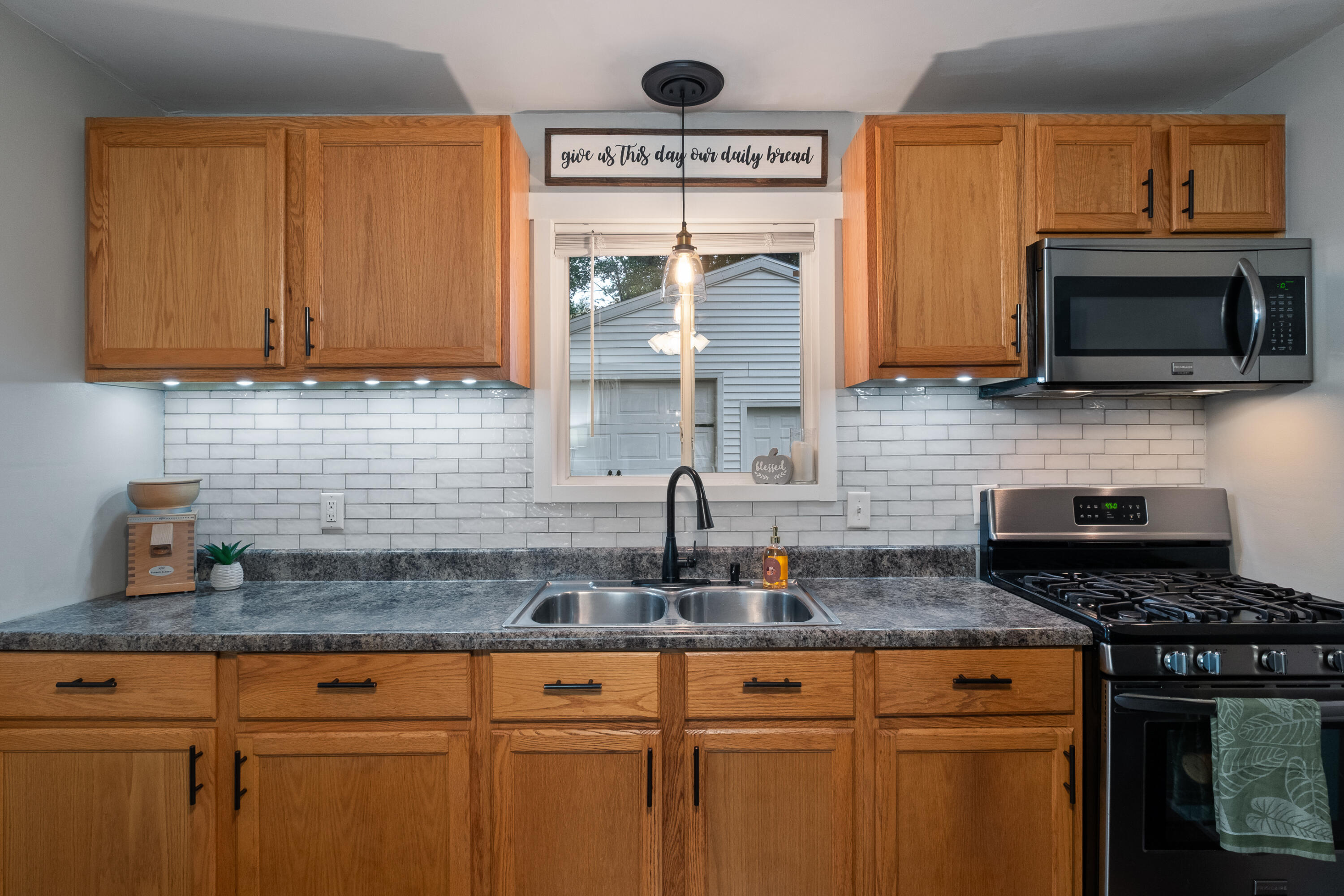 1340 Knapp Street NE Grand Rapids MI 49505