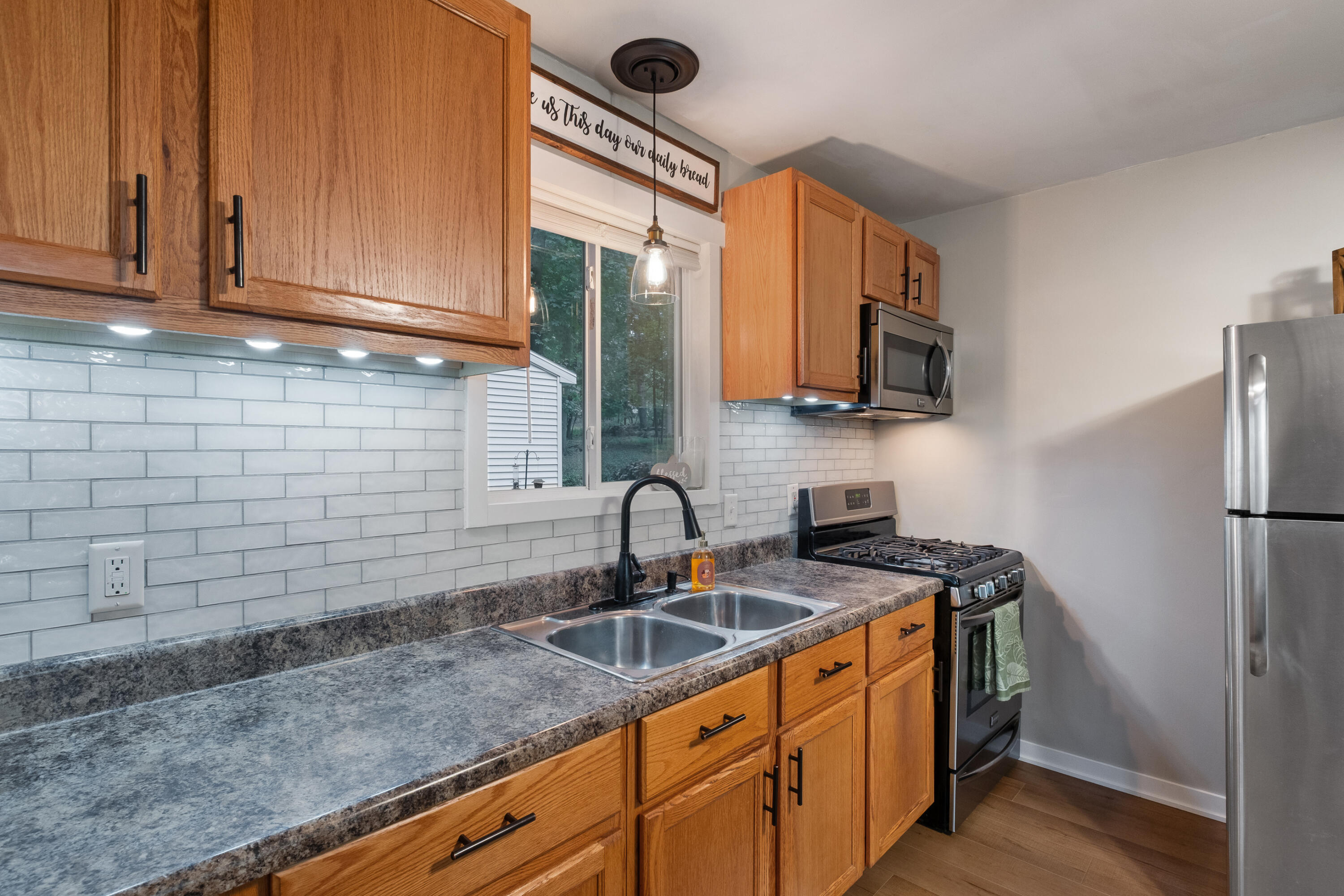1340 Knapp Street NE Grand Rapids MI 49505