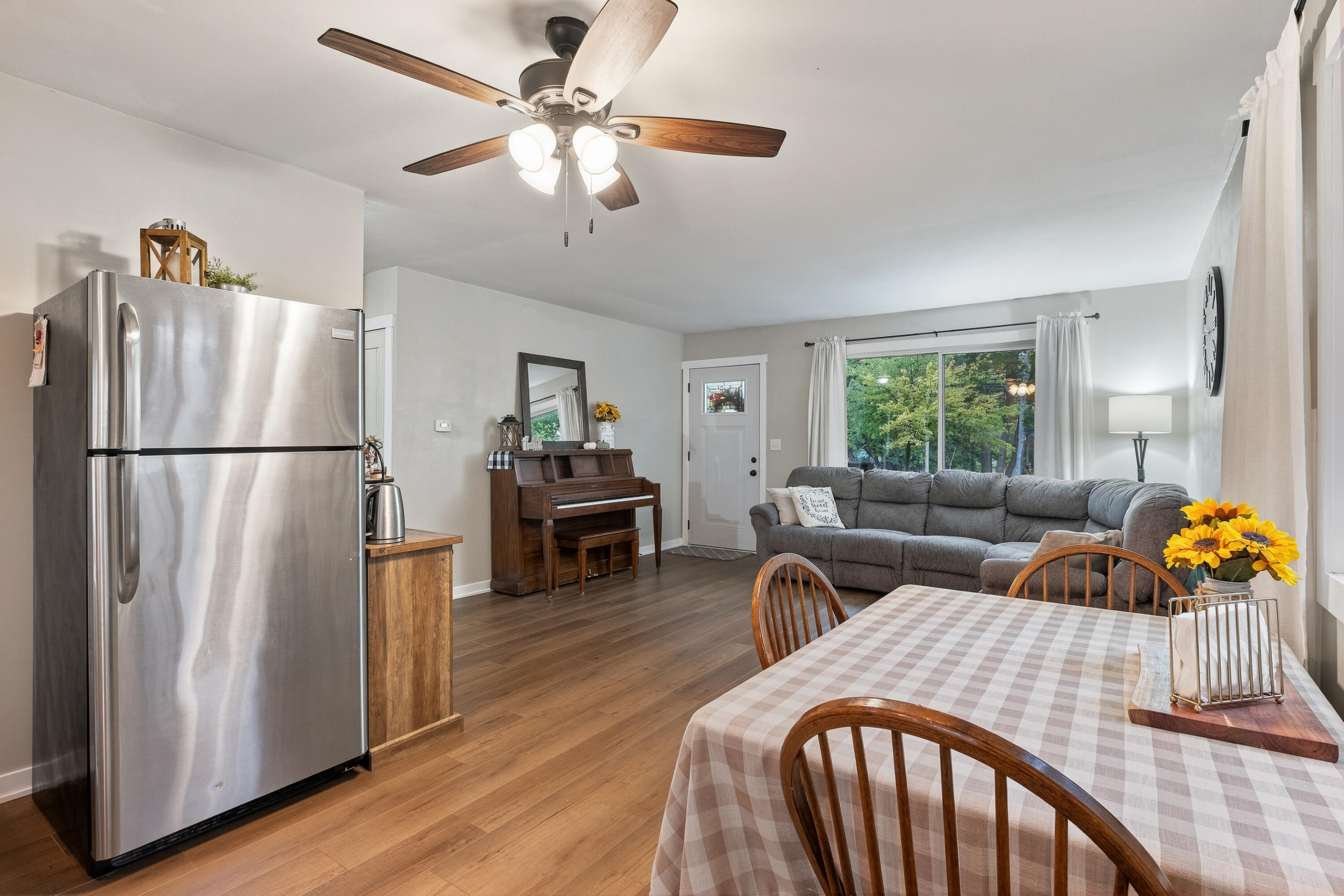 1340 Knapp Street NE Grand Rapids MI 49505