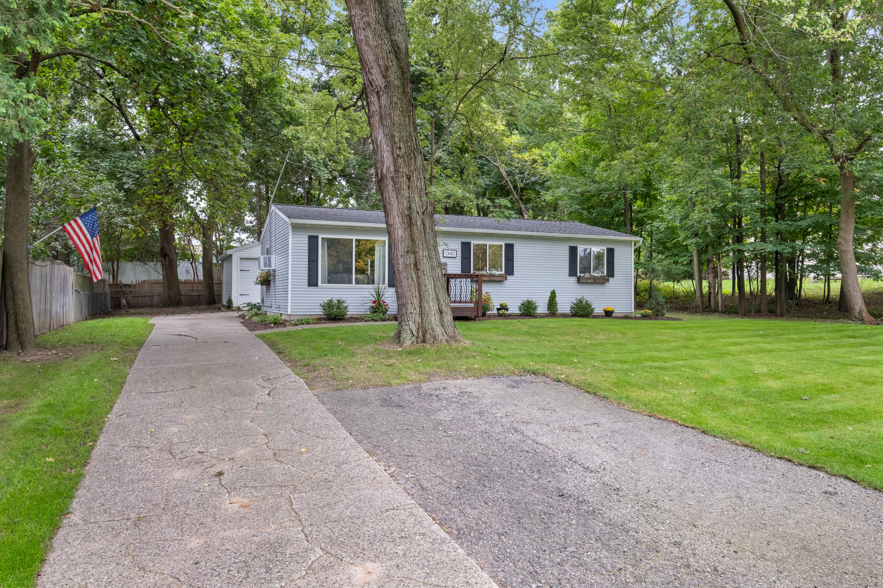 1340 Knapp Street NE Grand Rapids MI 49505