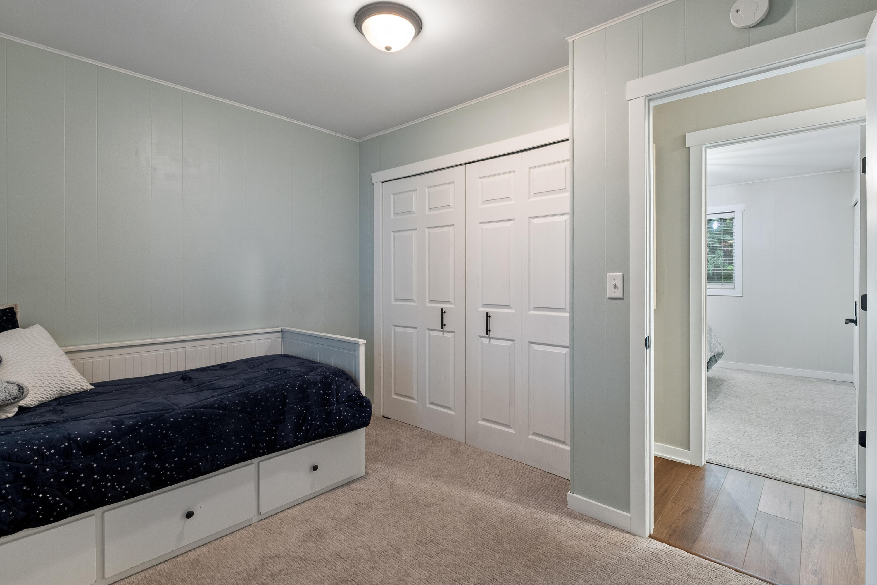 1340 Knapp Street NE Grand Rapids MI 49505
