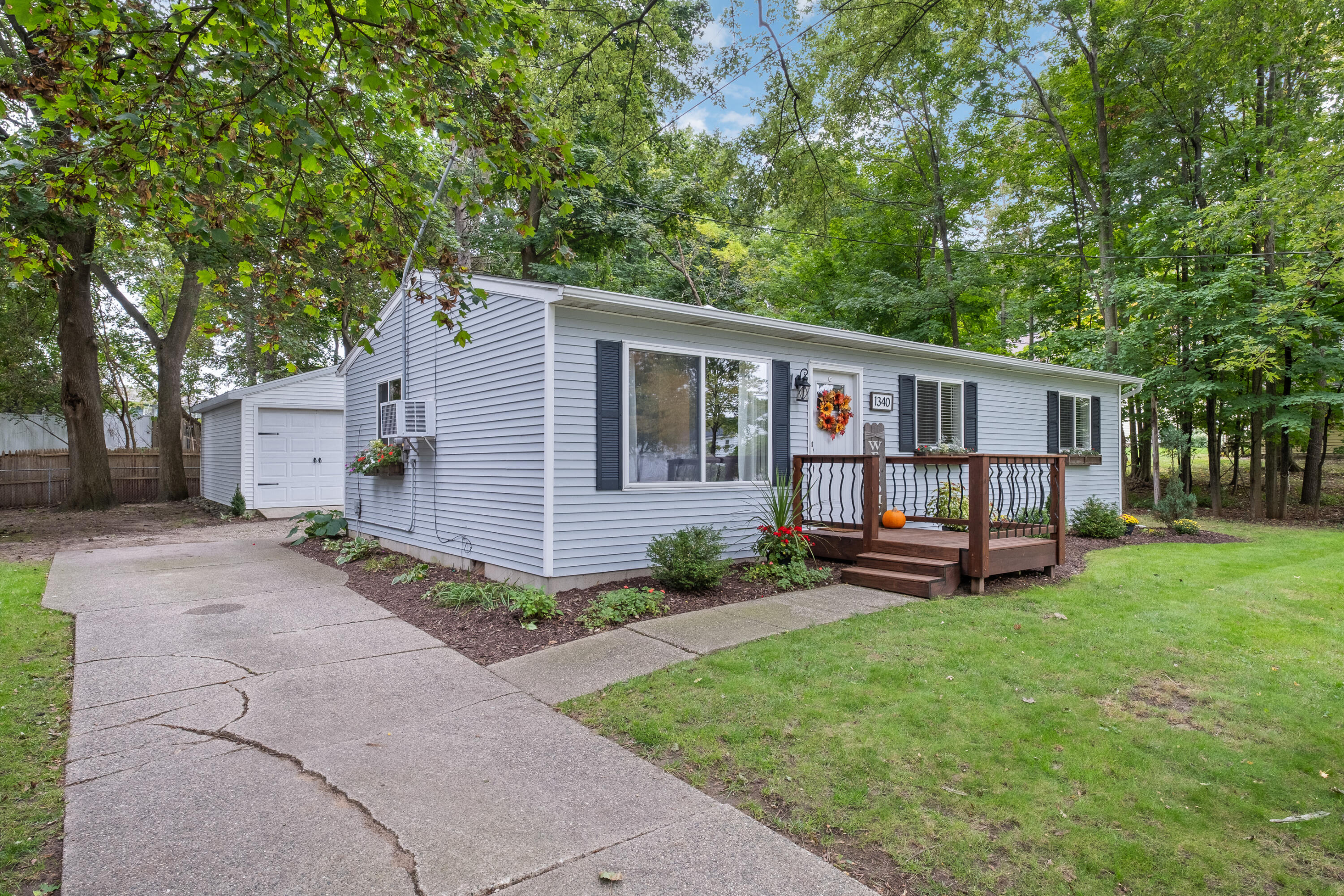1340 Knapp Street NE Grand Rapids MI 49505