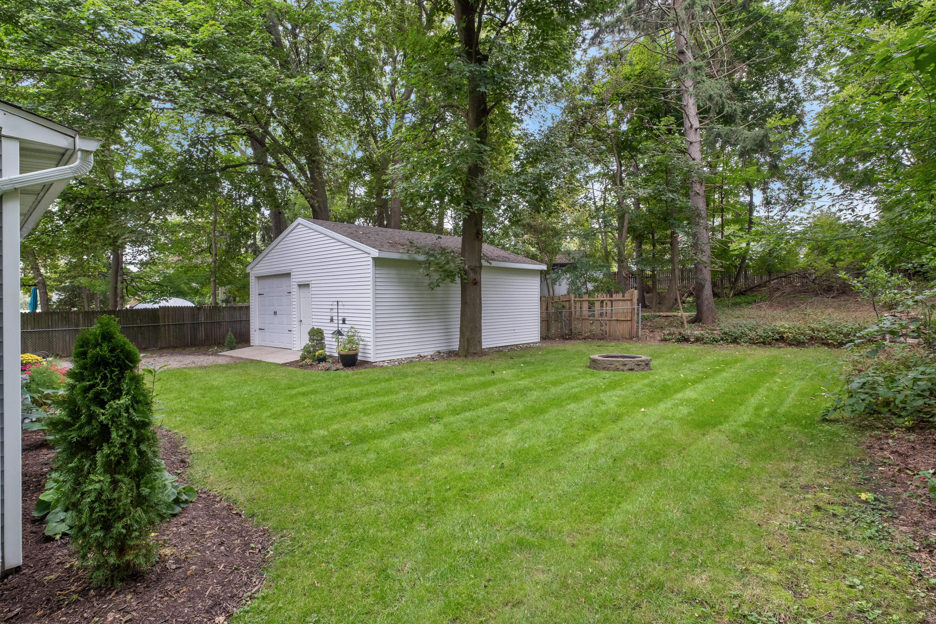 1340 Knapp Street NE Grand Rapids MI 49505