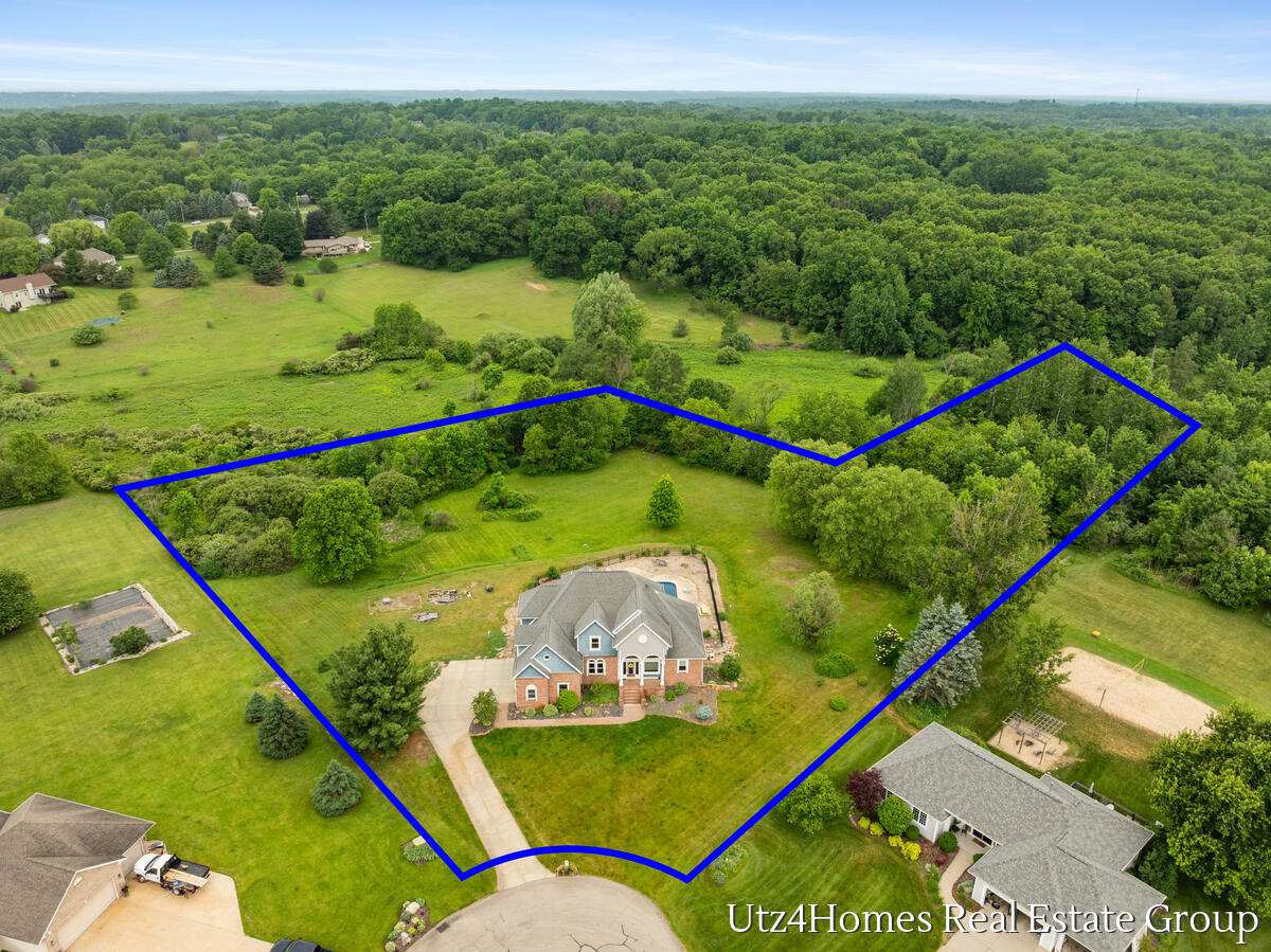 6625 Twin Springs Court NE Rockford MI 49341