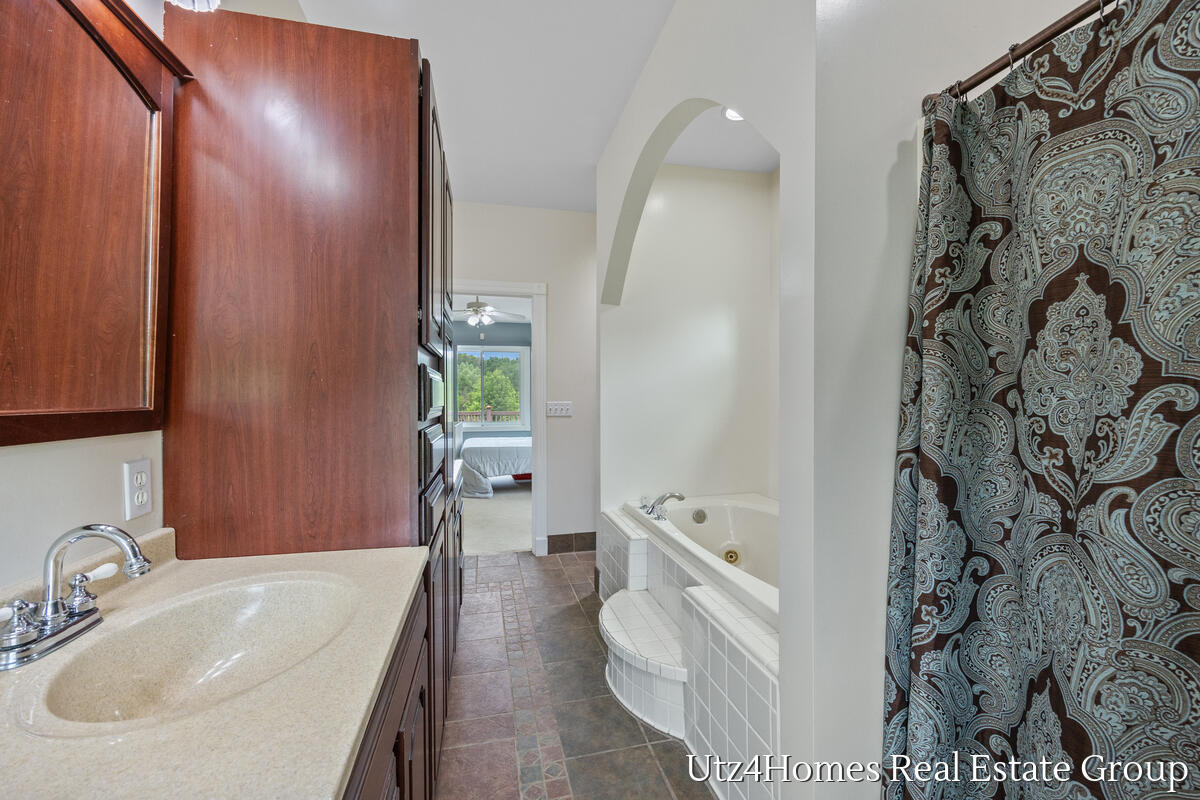 6625 Twin Springs Court NE Rockford MI 49341