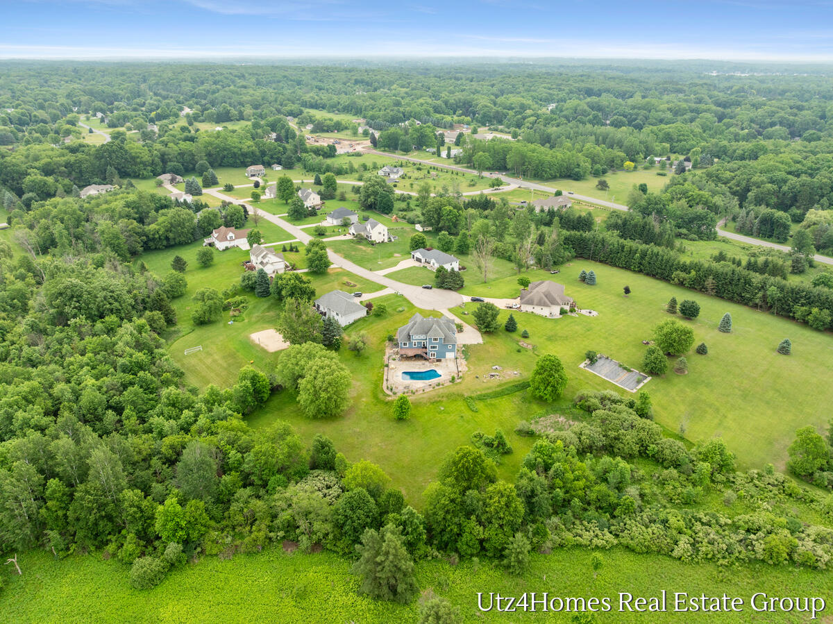 6625 Twin Springs Court NE Rockford MI 49341