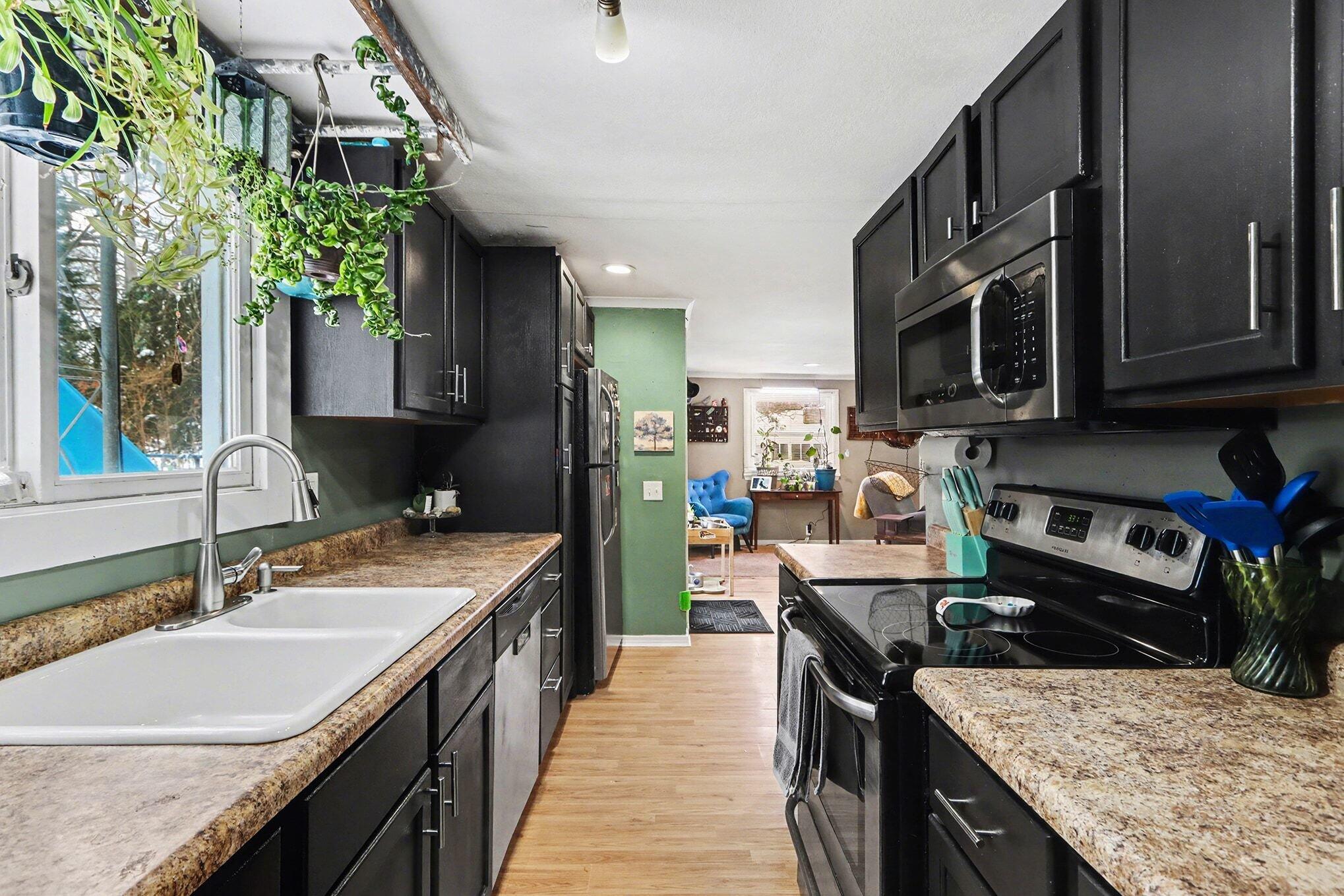 2427 Vanderbilt Avenue Portage MI 49024