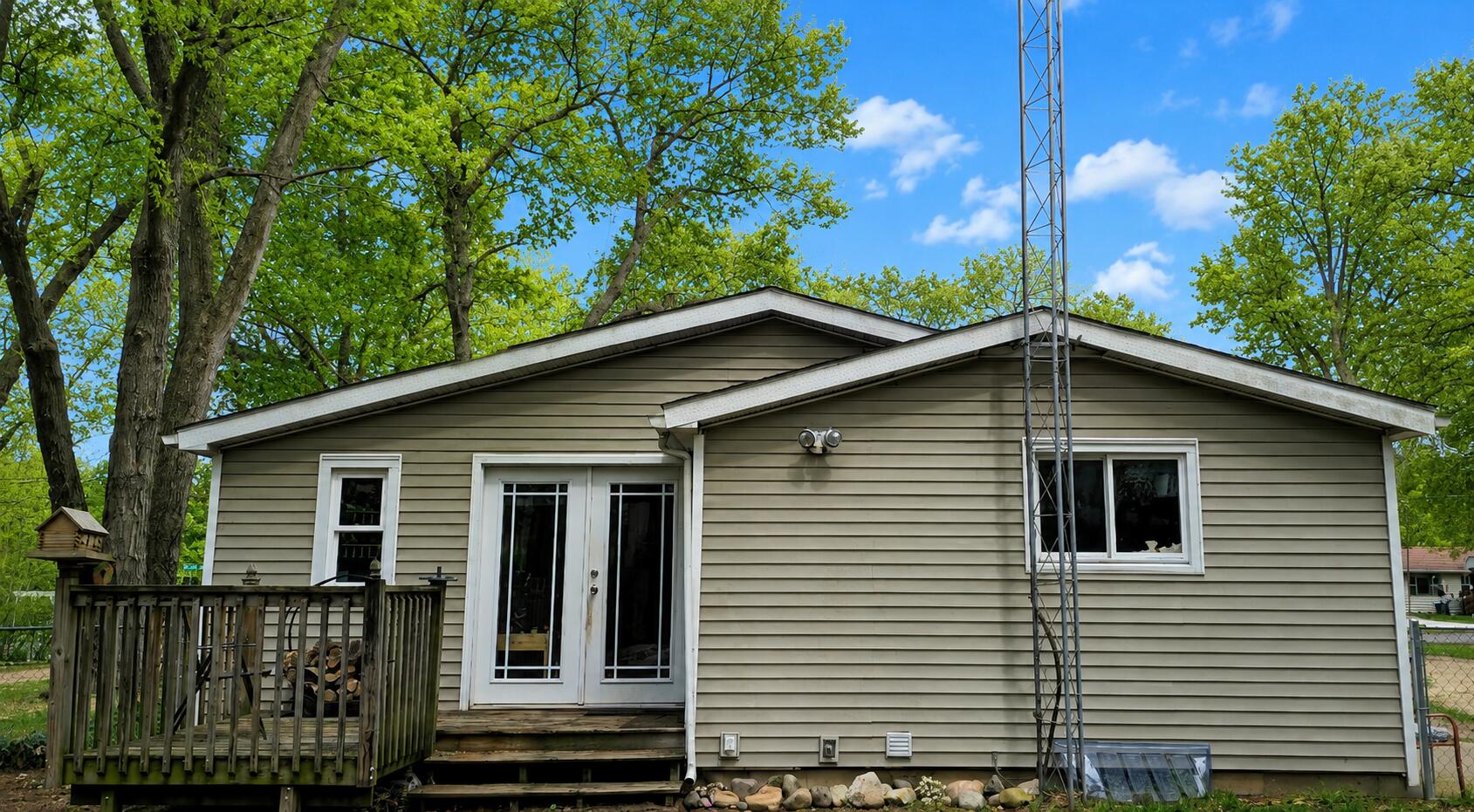 2427 Vanderbilt Avenue Portage MI 49024