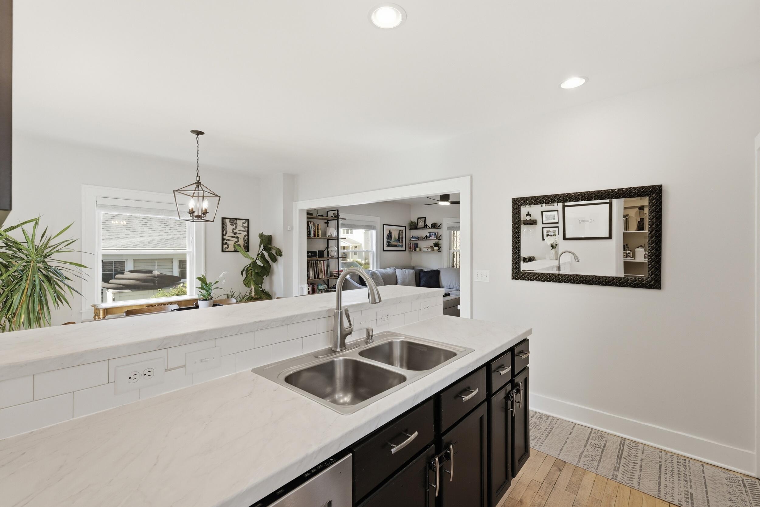 1356 Emerald Avenue NE Grand Rapids MI 49505