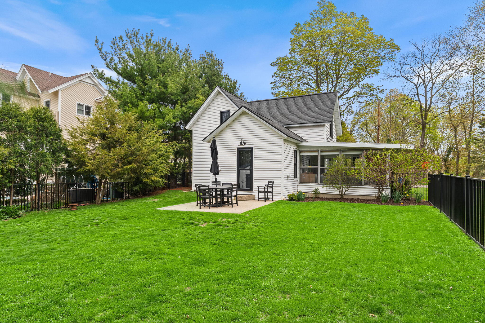 156 S Union Street Douglas MI 49406