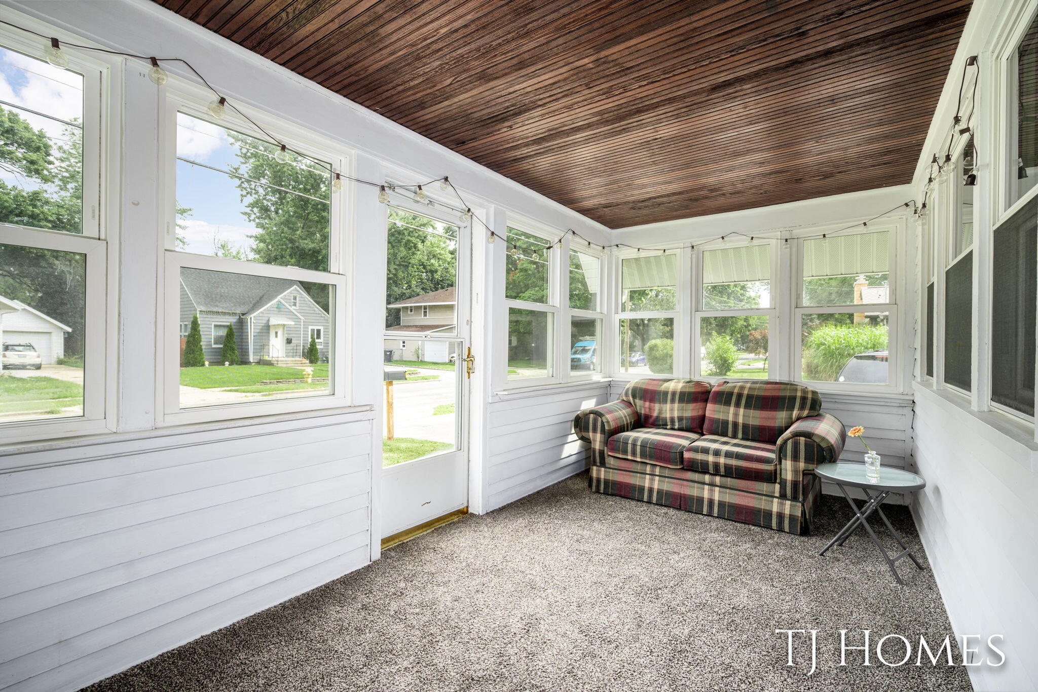 52 Holly Street SW Grand Rapids MI 49548