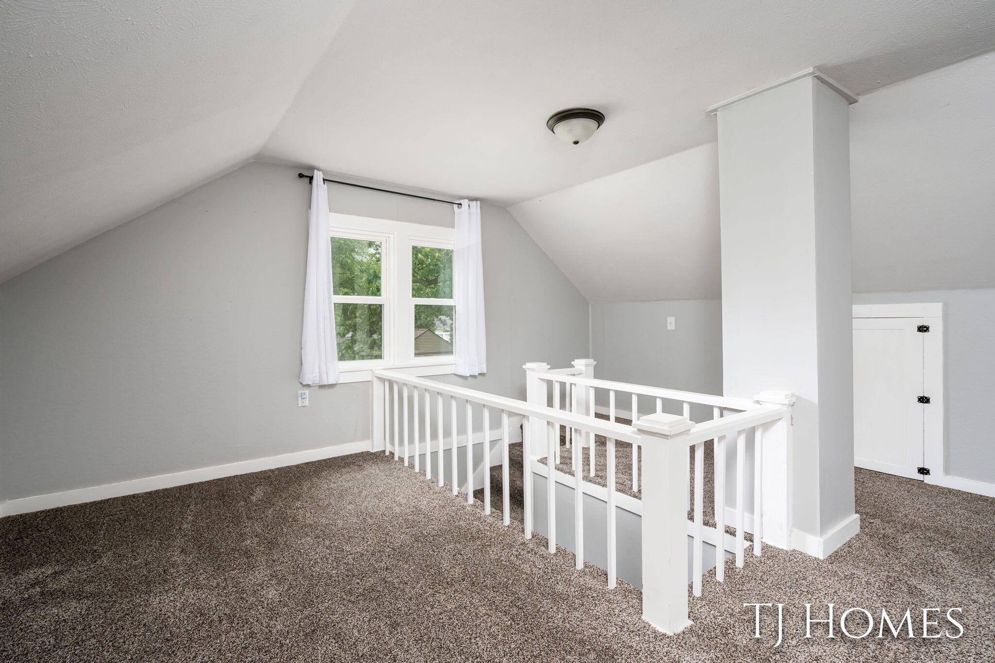 52 Holly Street SW Grand Rapids MI 49548