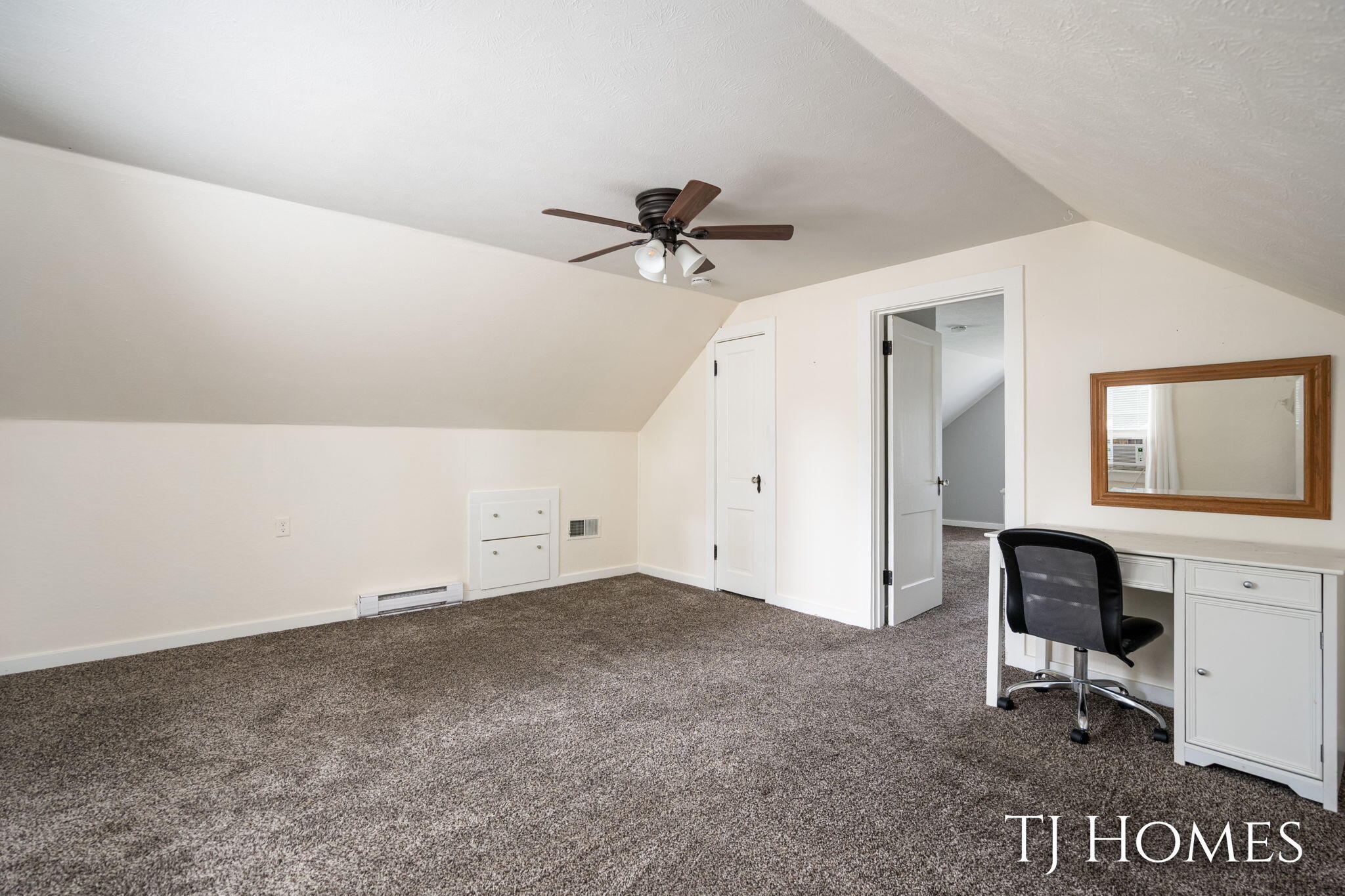 52 Holly Street SW Grand Rapids MI 49548