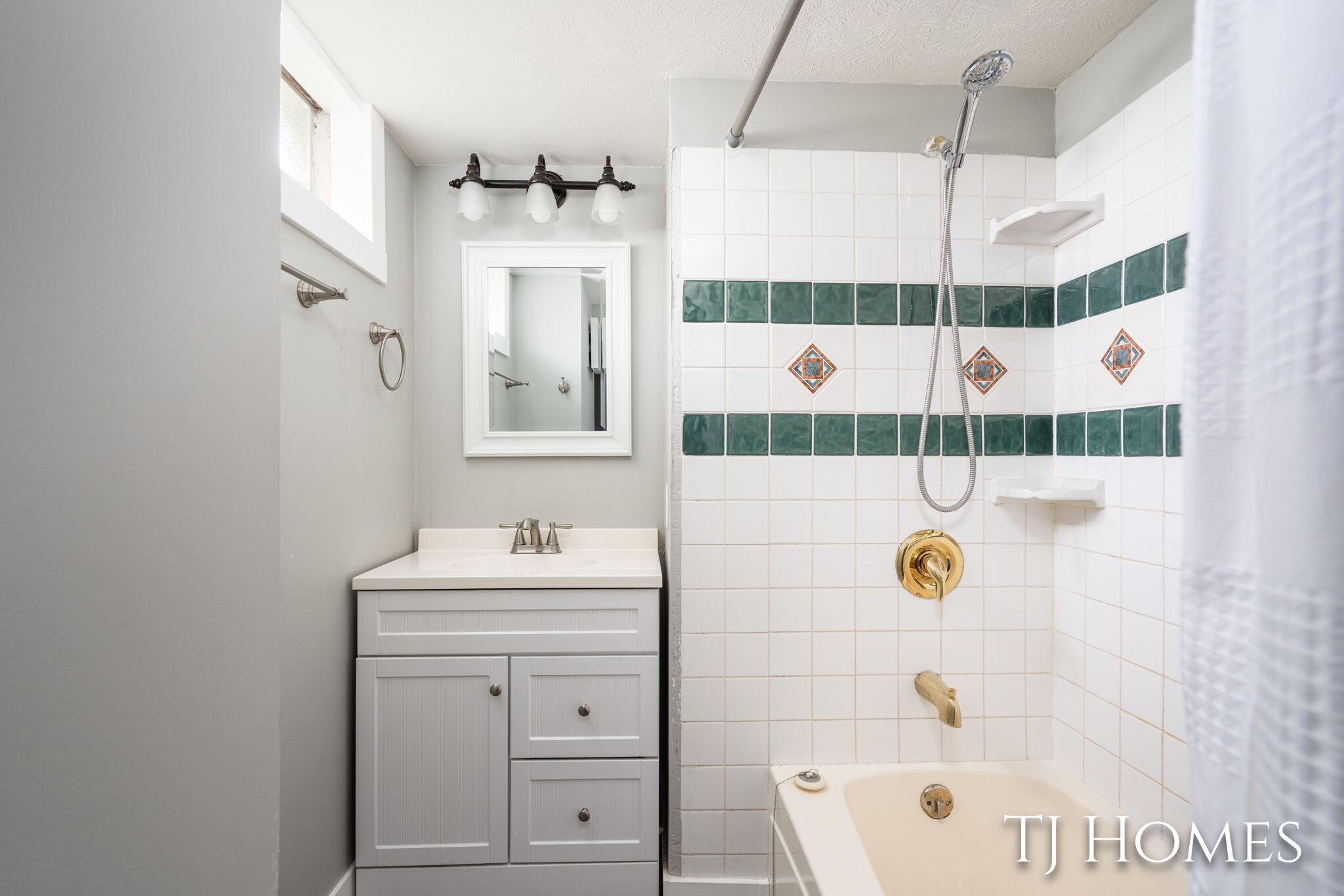 52 Holly Street SW Grand Rapids MI 49548