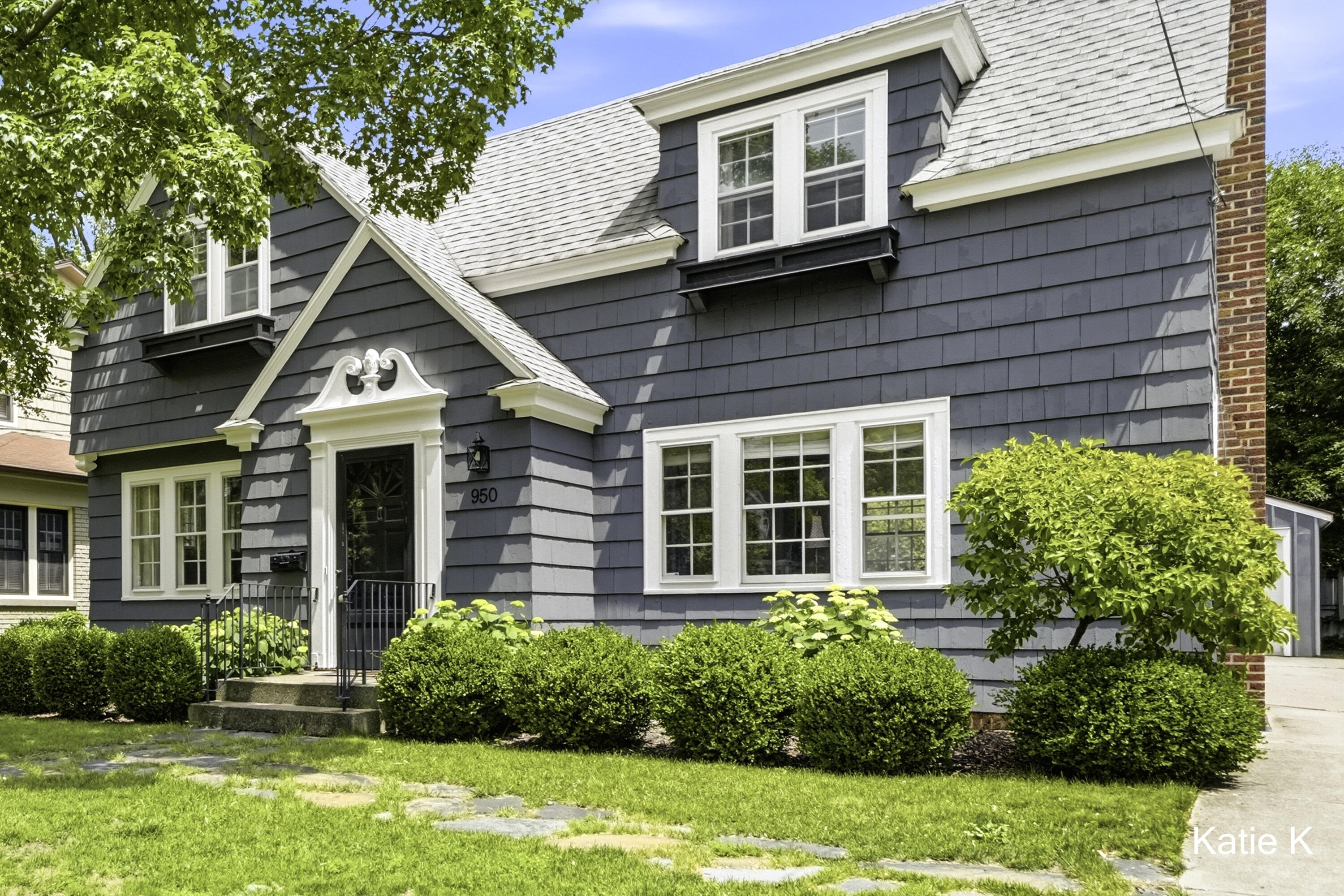 950 Orchard Avenue SE East Grand Rapids MI 49506