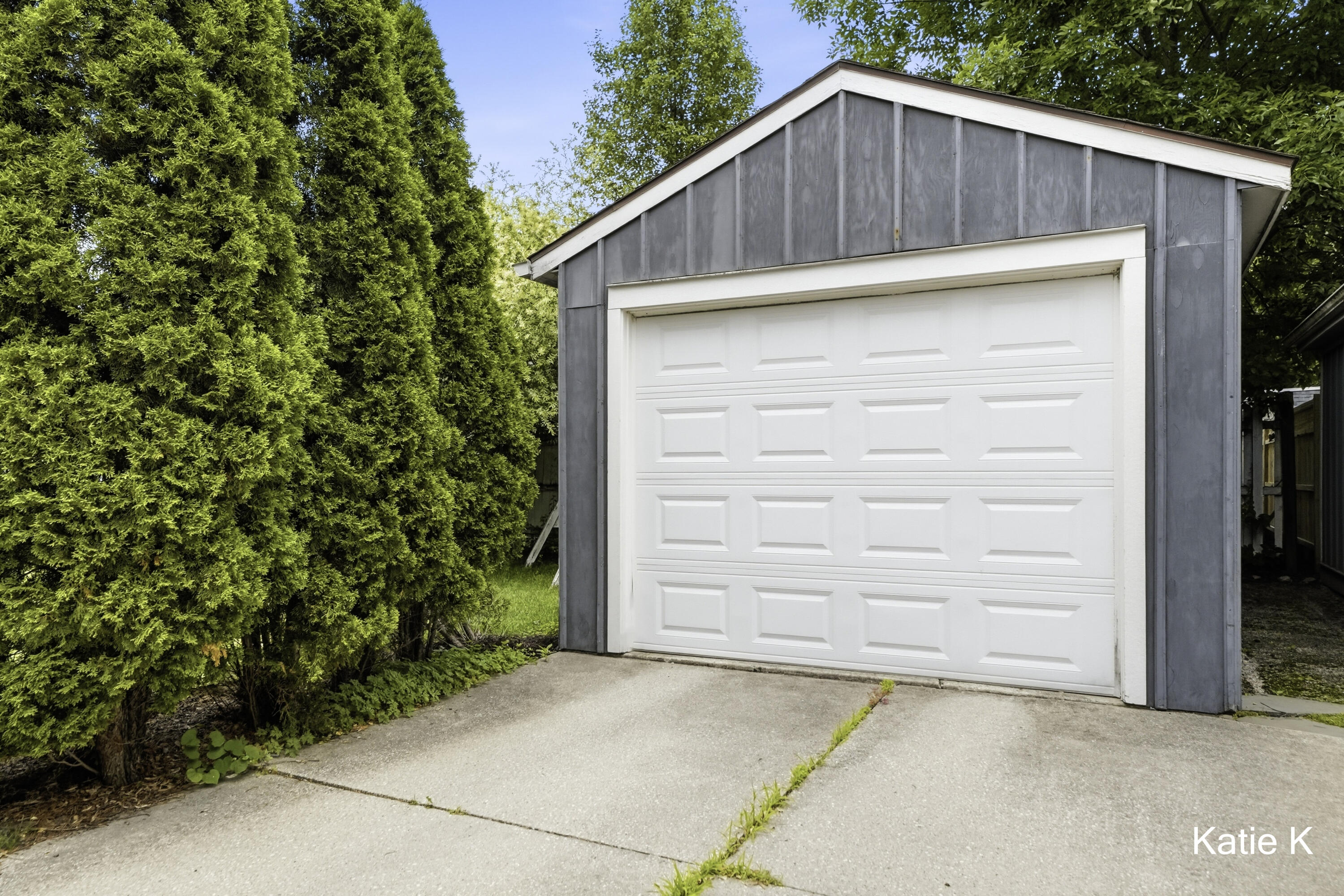 950 Orchard Avenue SE East Grand Rapids MI 49506