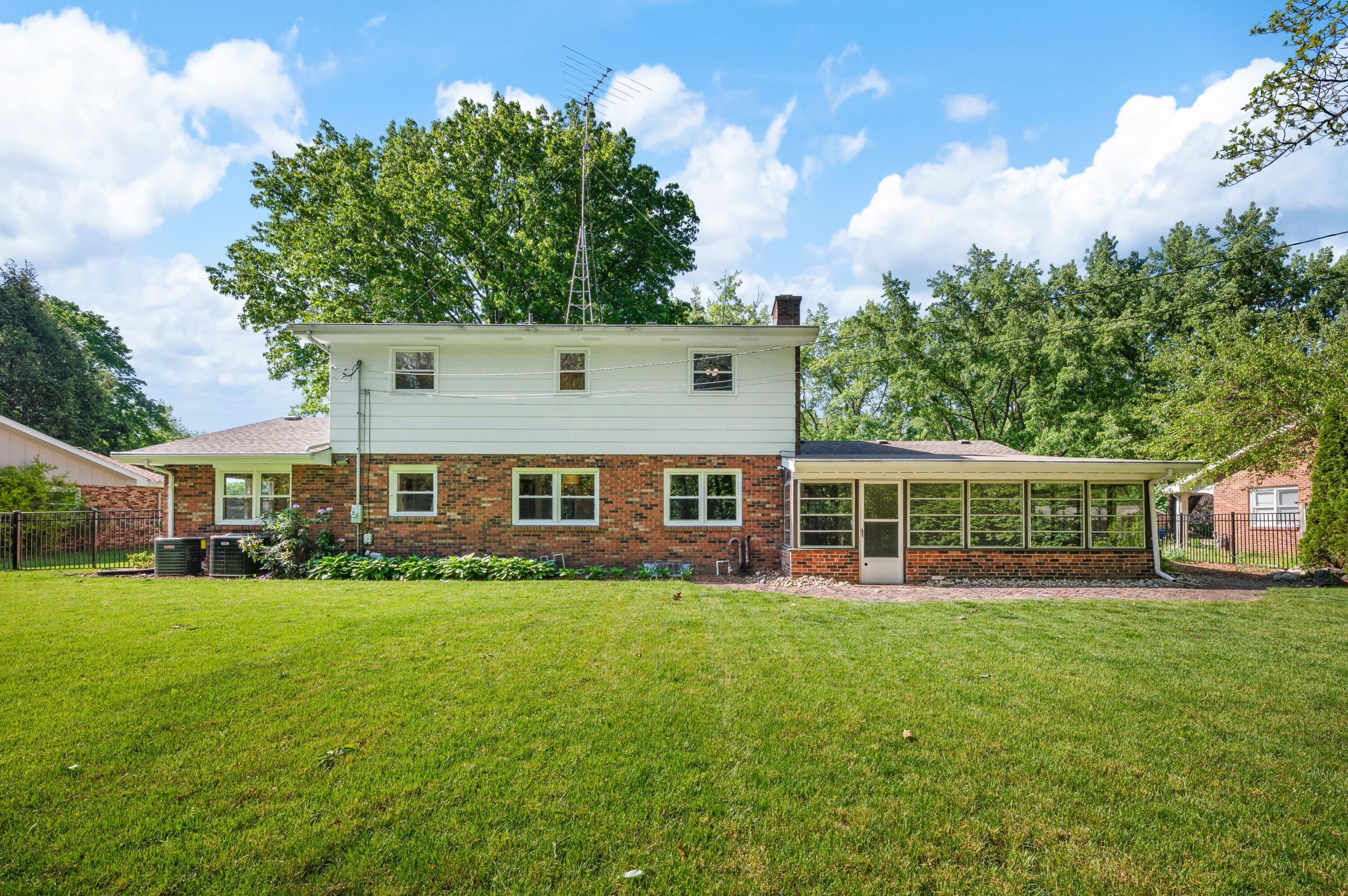 1781 Hacienda Drive Stevensville MI 49127