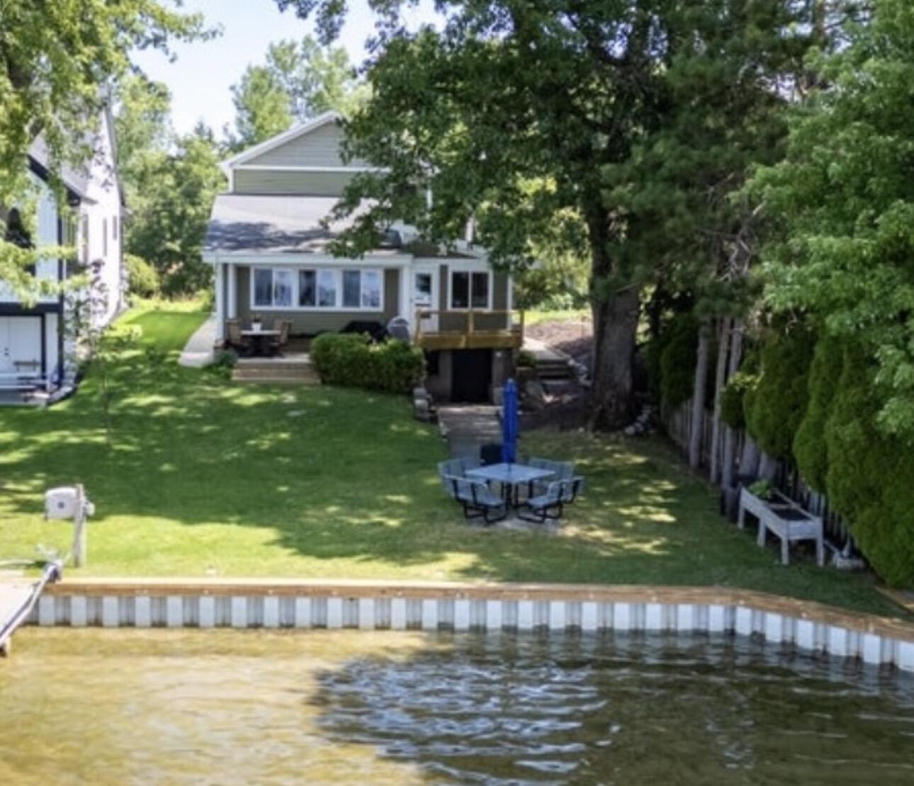 Rockford MI, 7353 Davies Drive NE