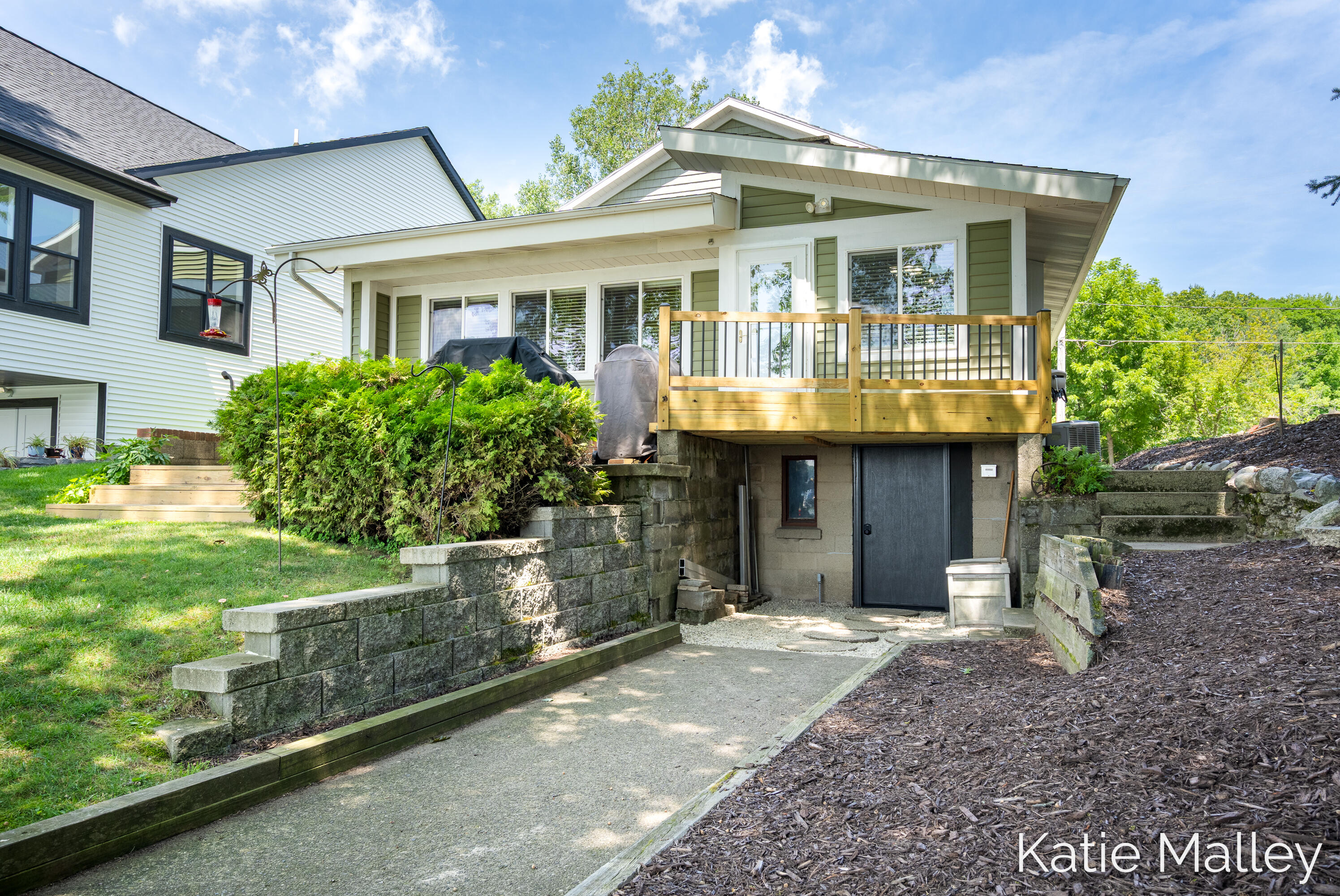 7353 Davies Drive NE Rockford MI 49341