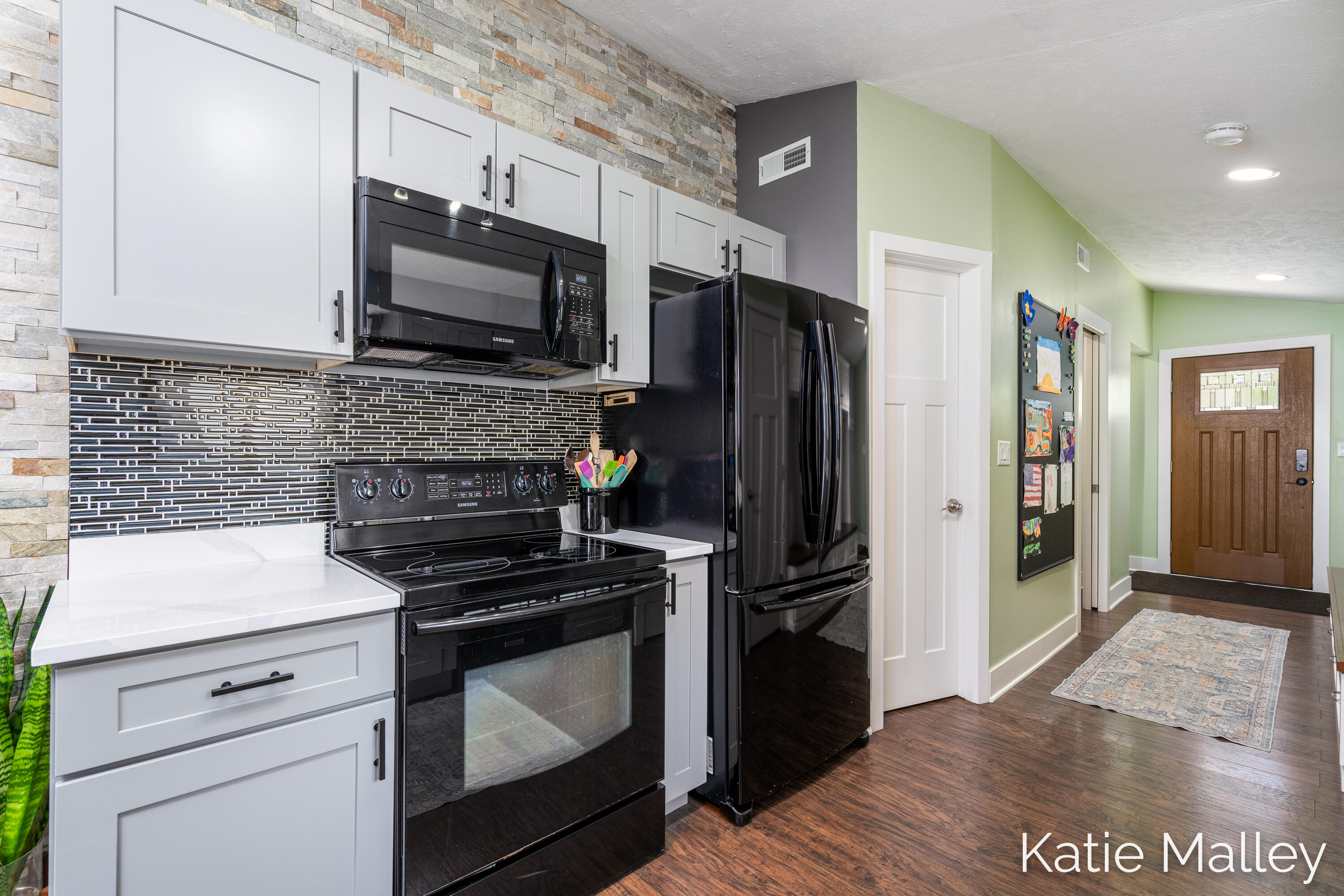 7353 Davies Drive NE Rockford MI 49341