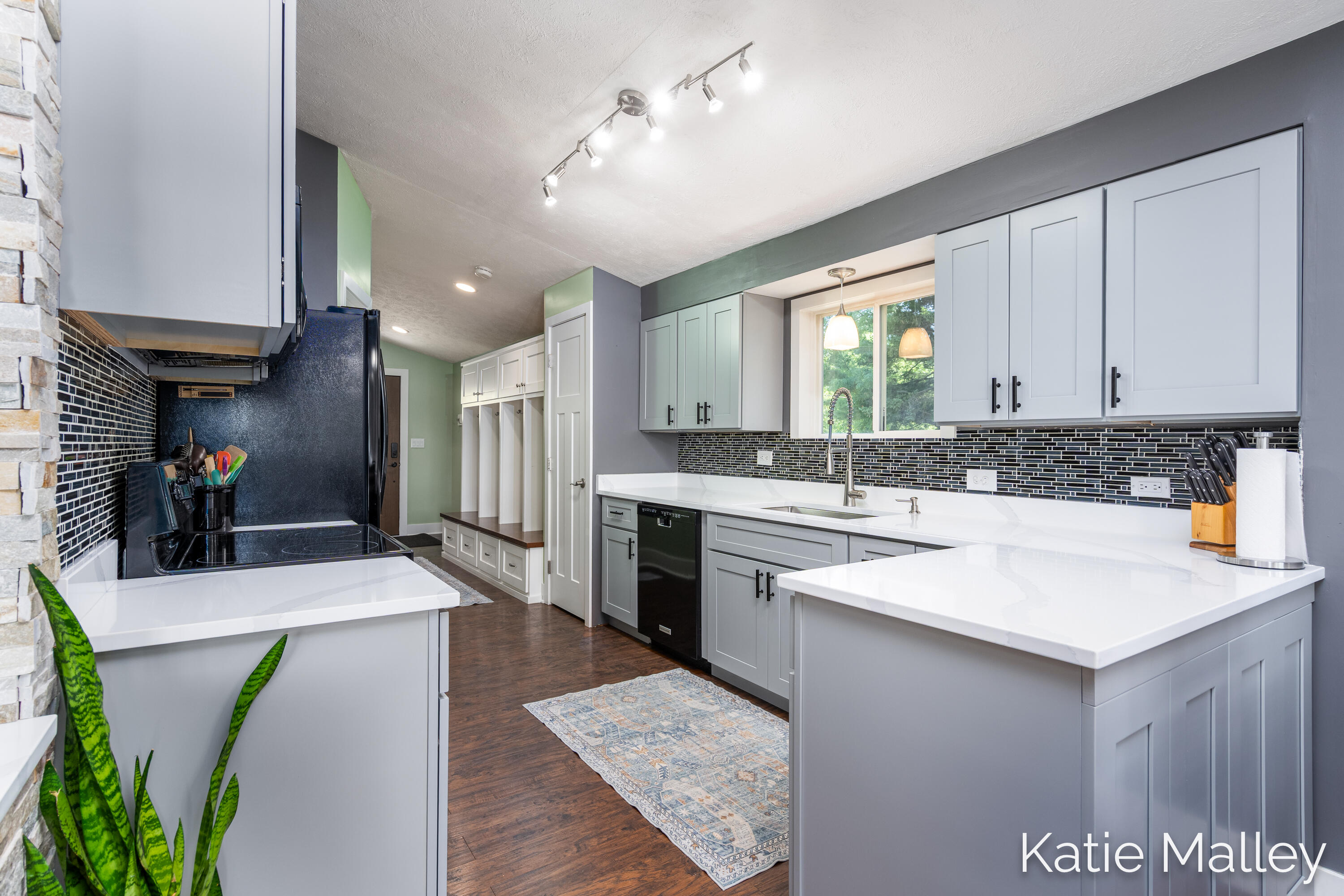 7353 Davies Drive NE Rockford MI 49341