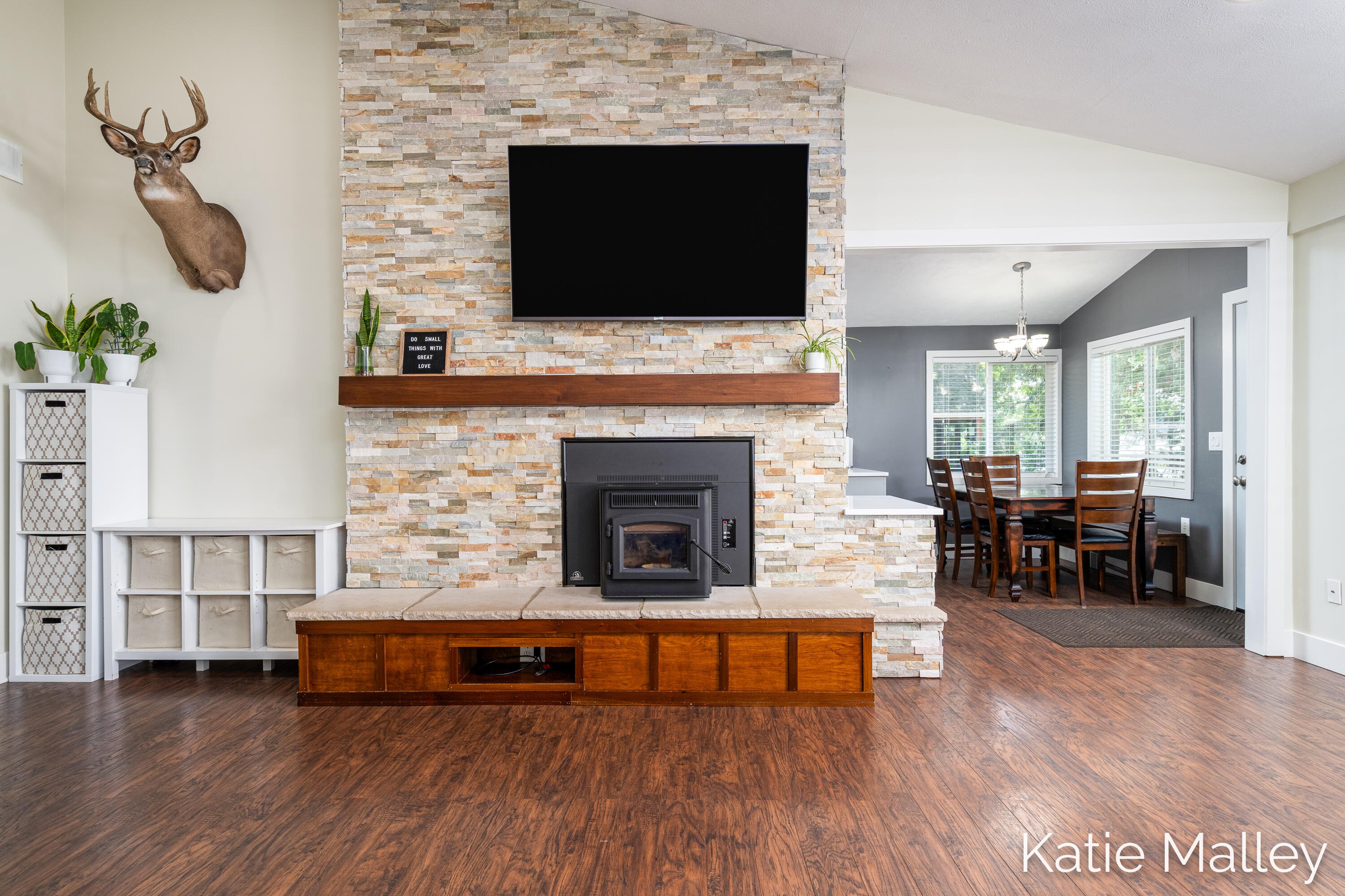 7353 Davies Drive NE Rockford MI 49341