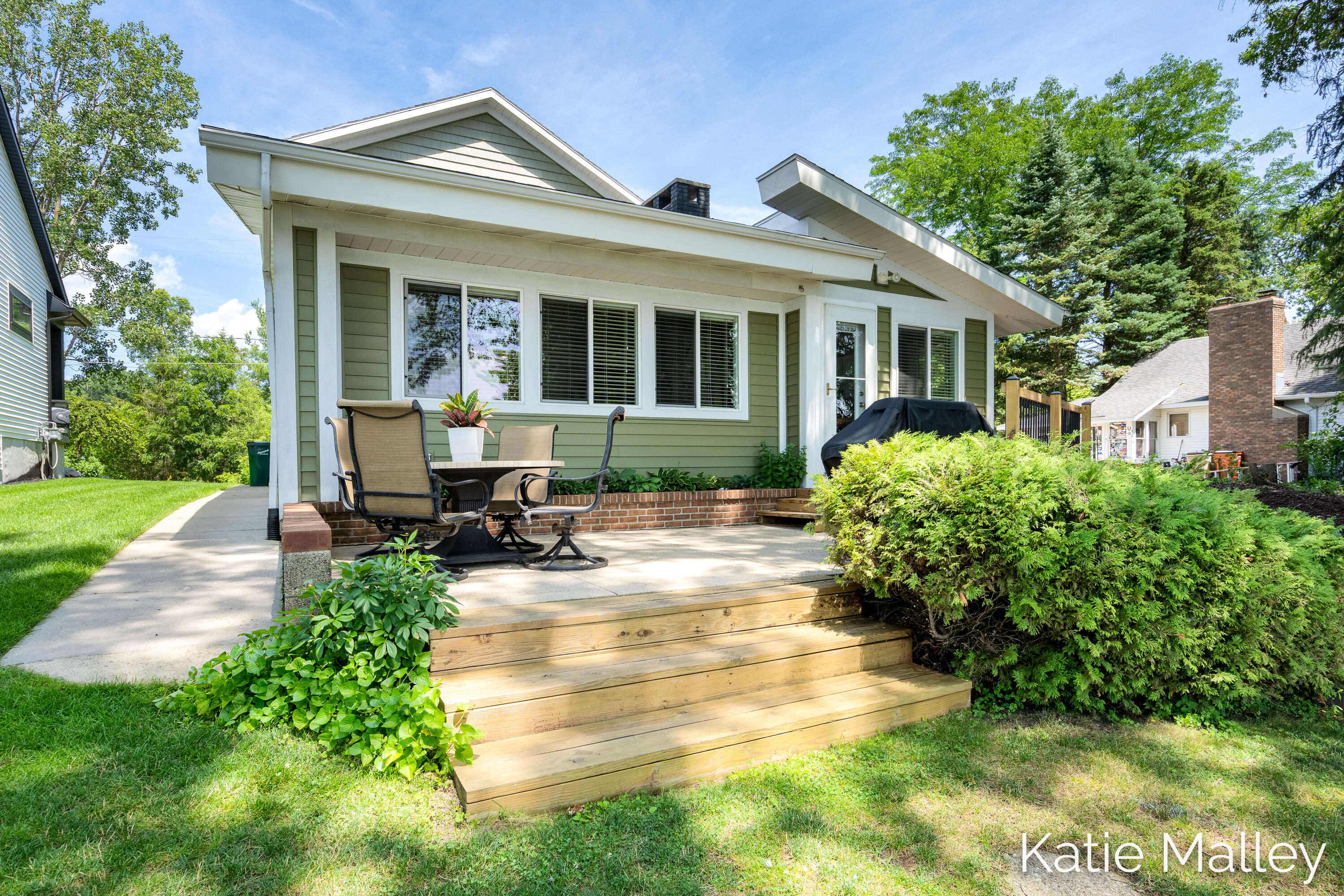 7353 Davies Drive NE Rockford MI 49341