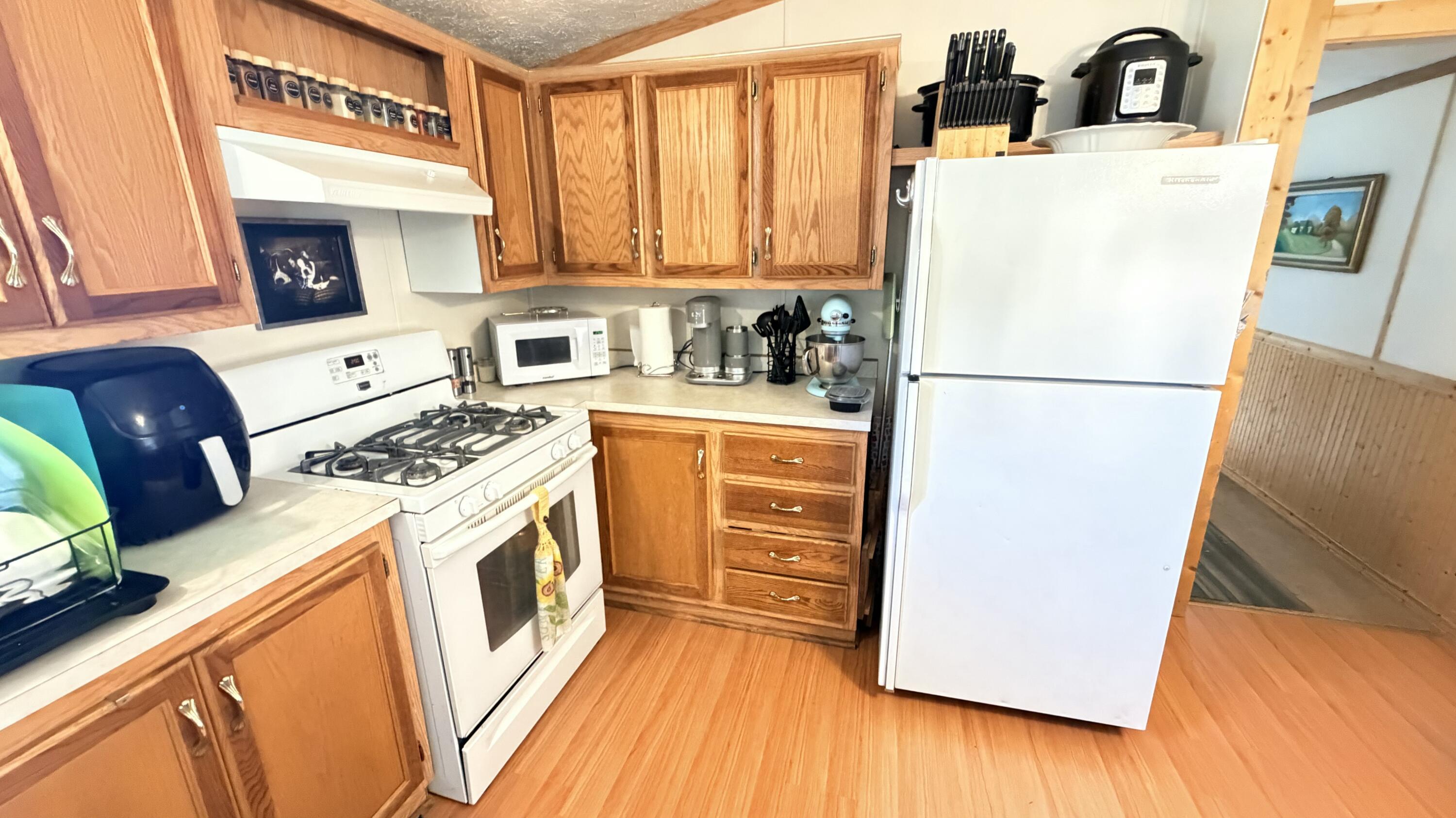 111 Maple Court Muskegon MI 49445