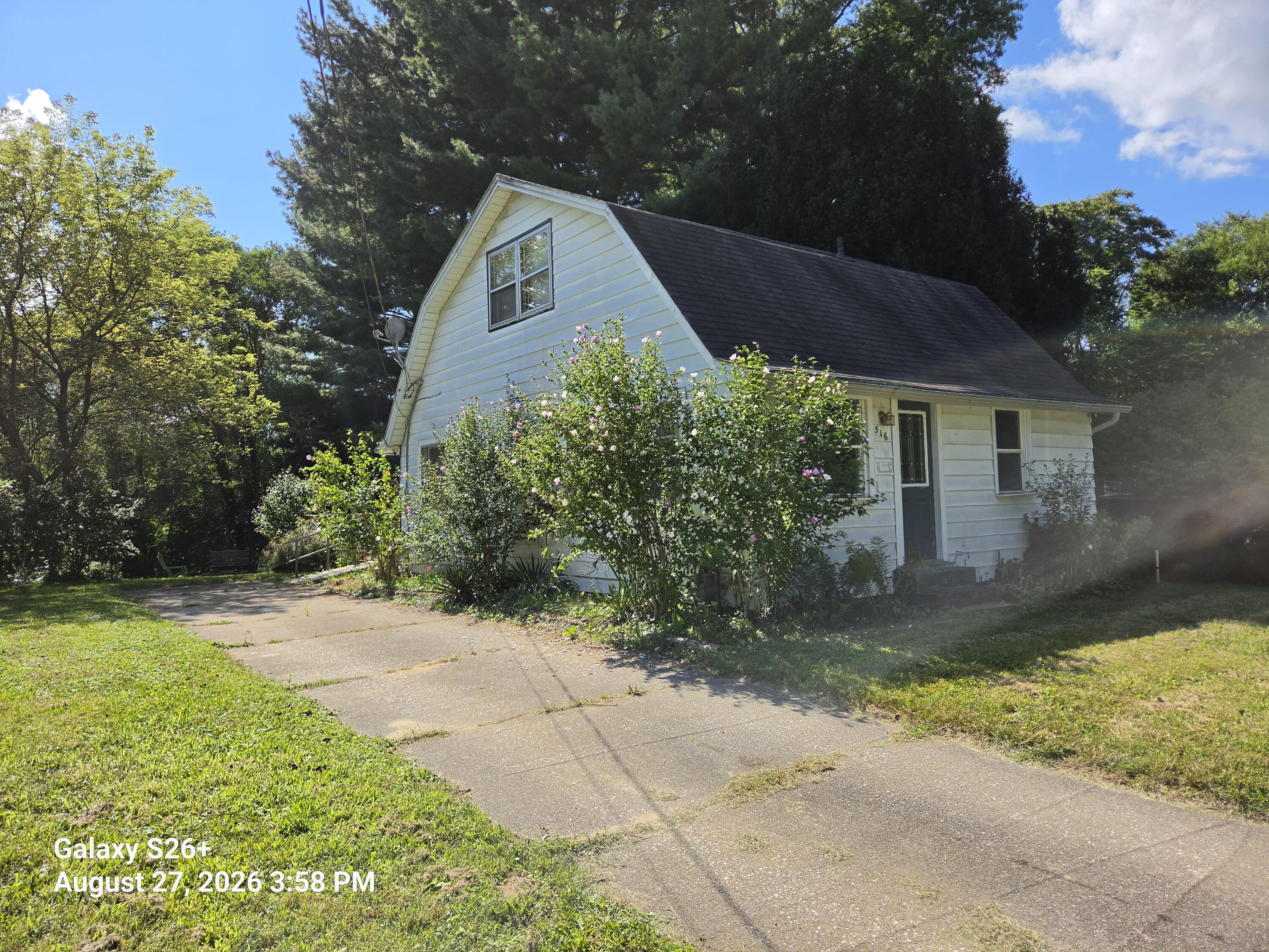 516 Hillcrest Road Niles MI 49120