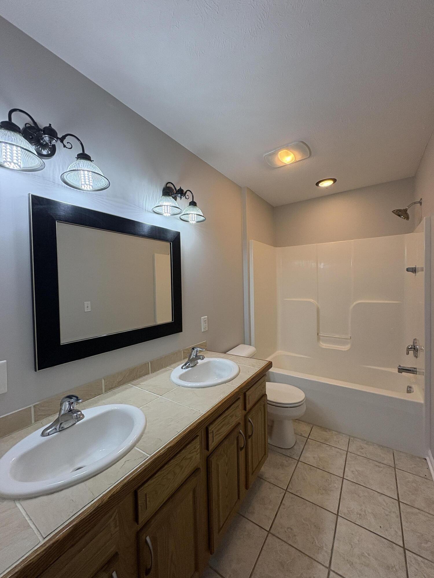 3120 Angelwood Drive Muskegon MI 49445