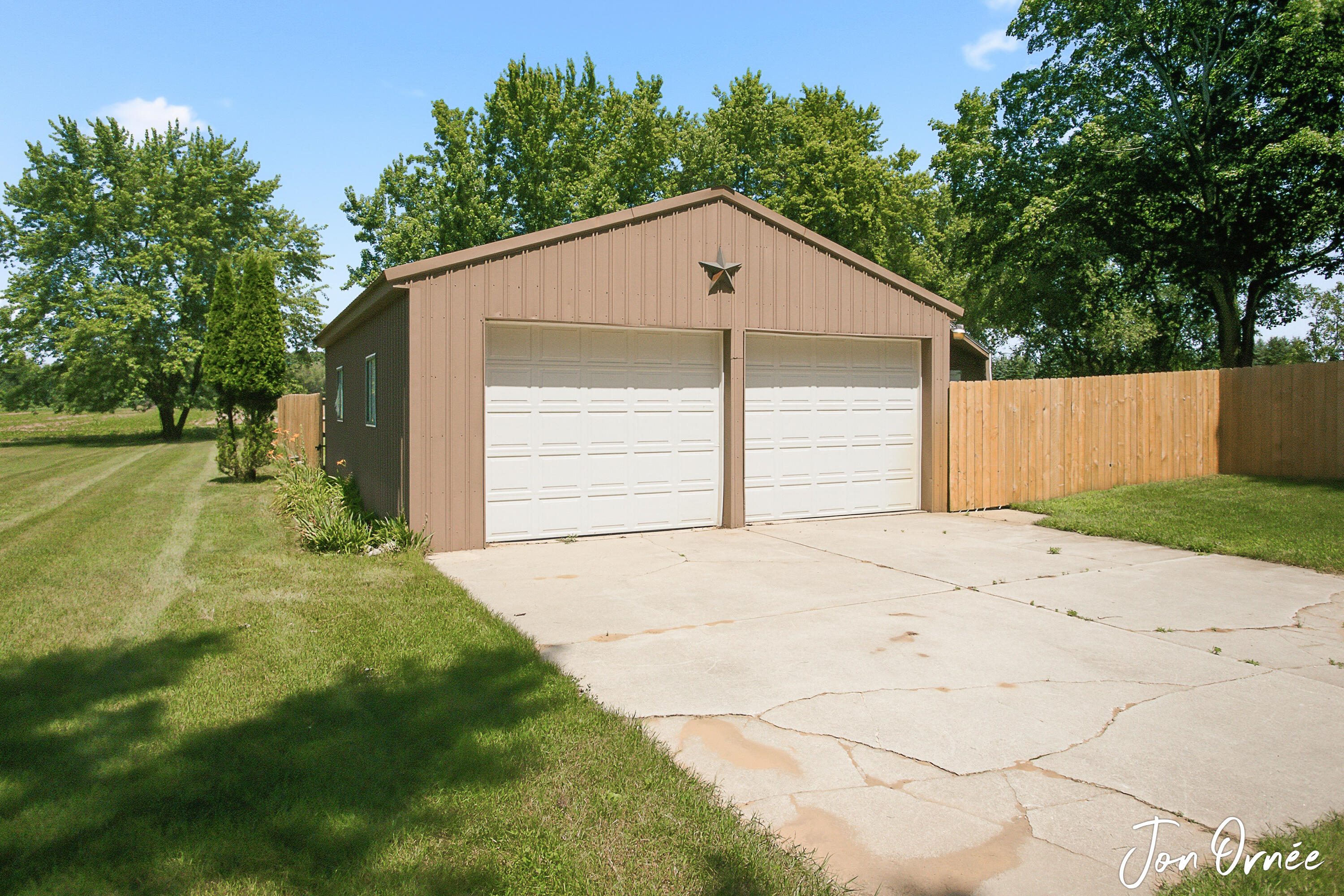 6055 141st Avenue Holland MI 49423