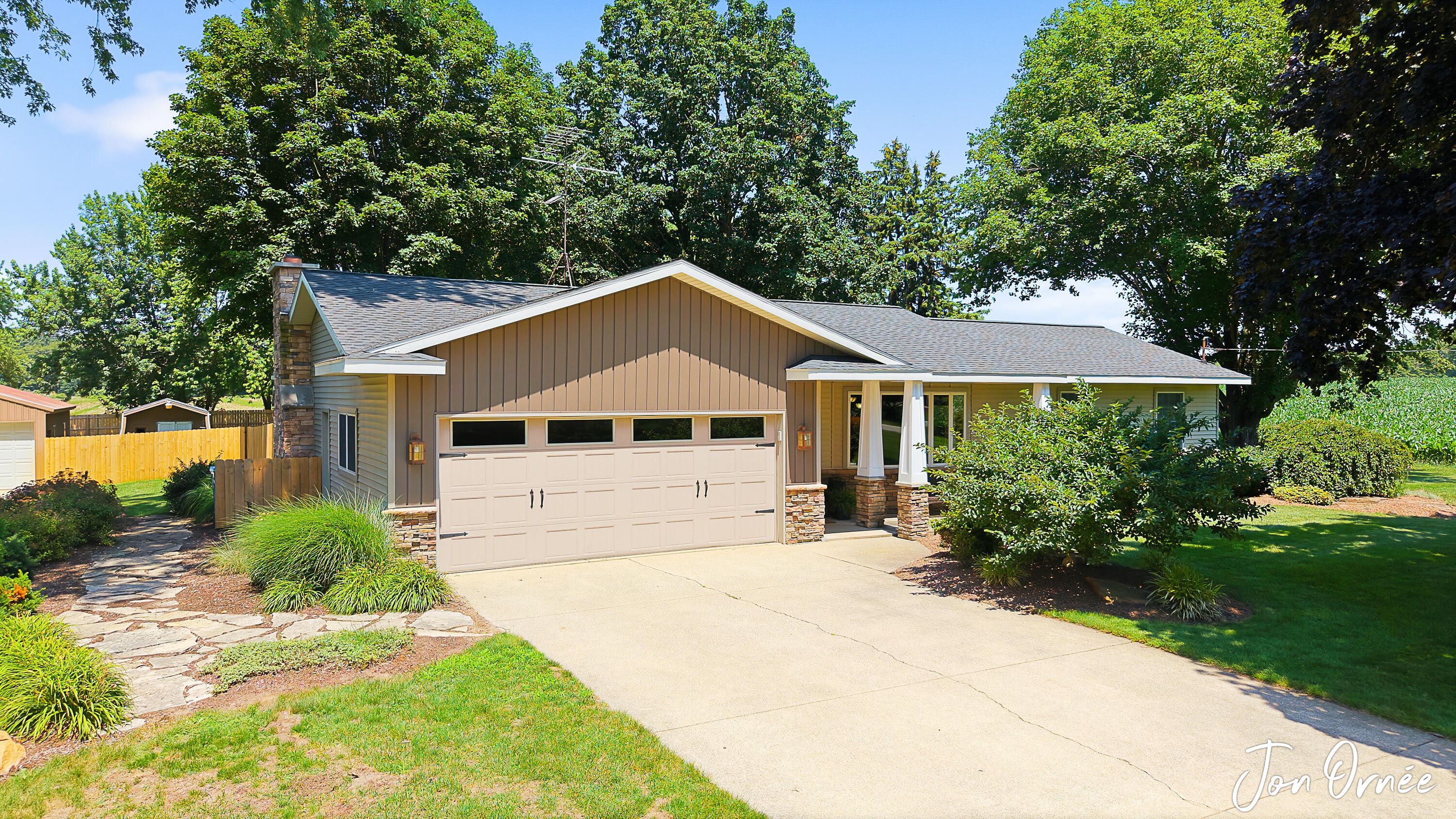 6055 141st Avenue Holland MI 49423