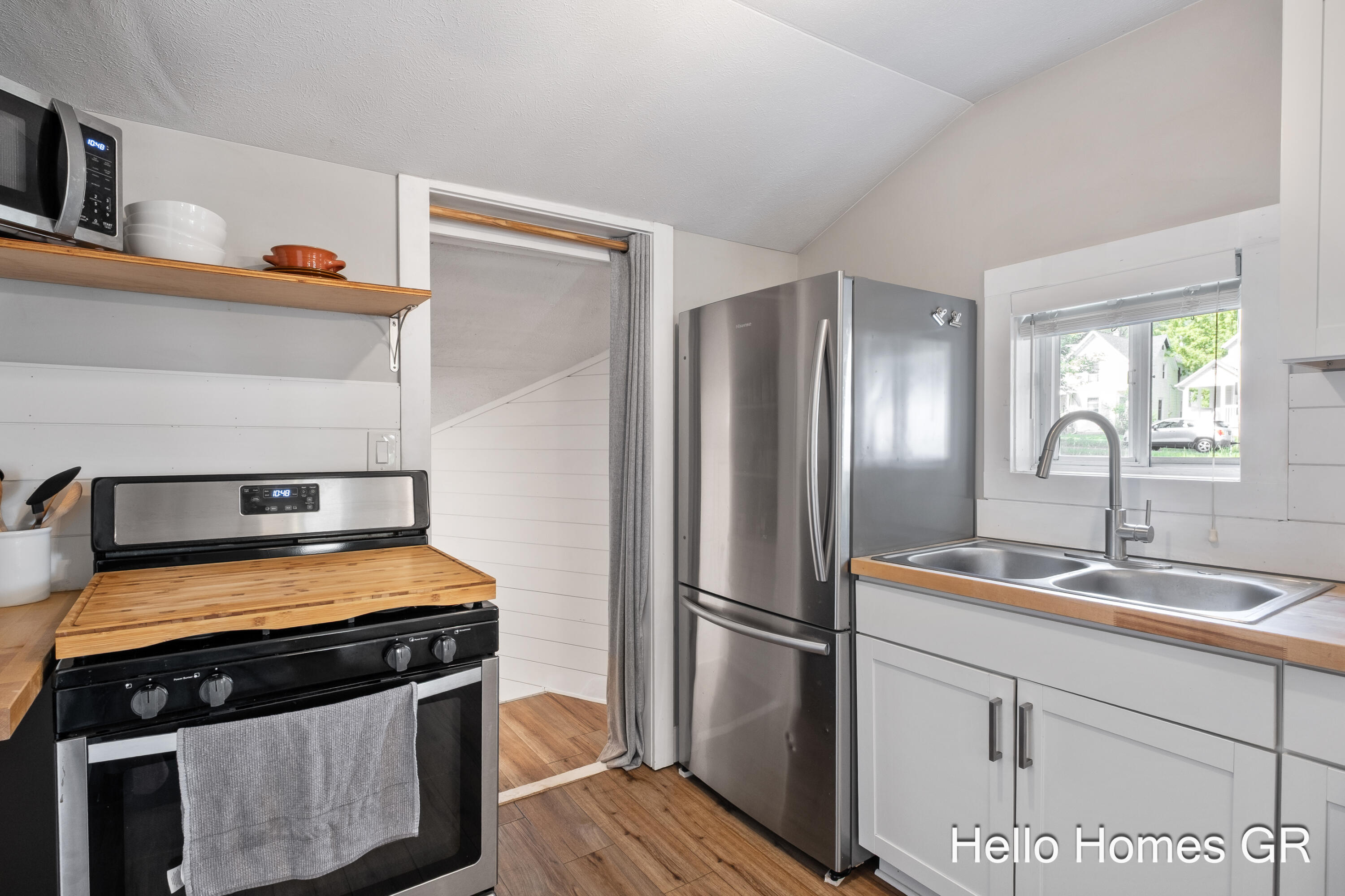 242 Matilda Street NE Grand Rapids MI 49503