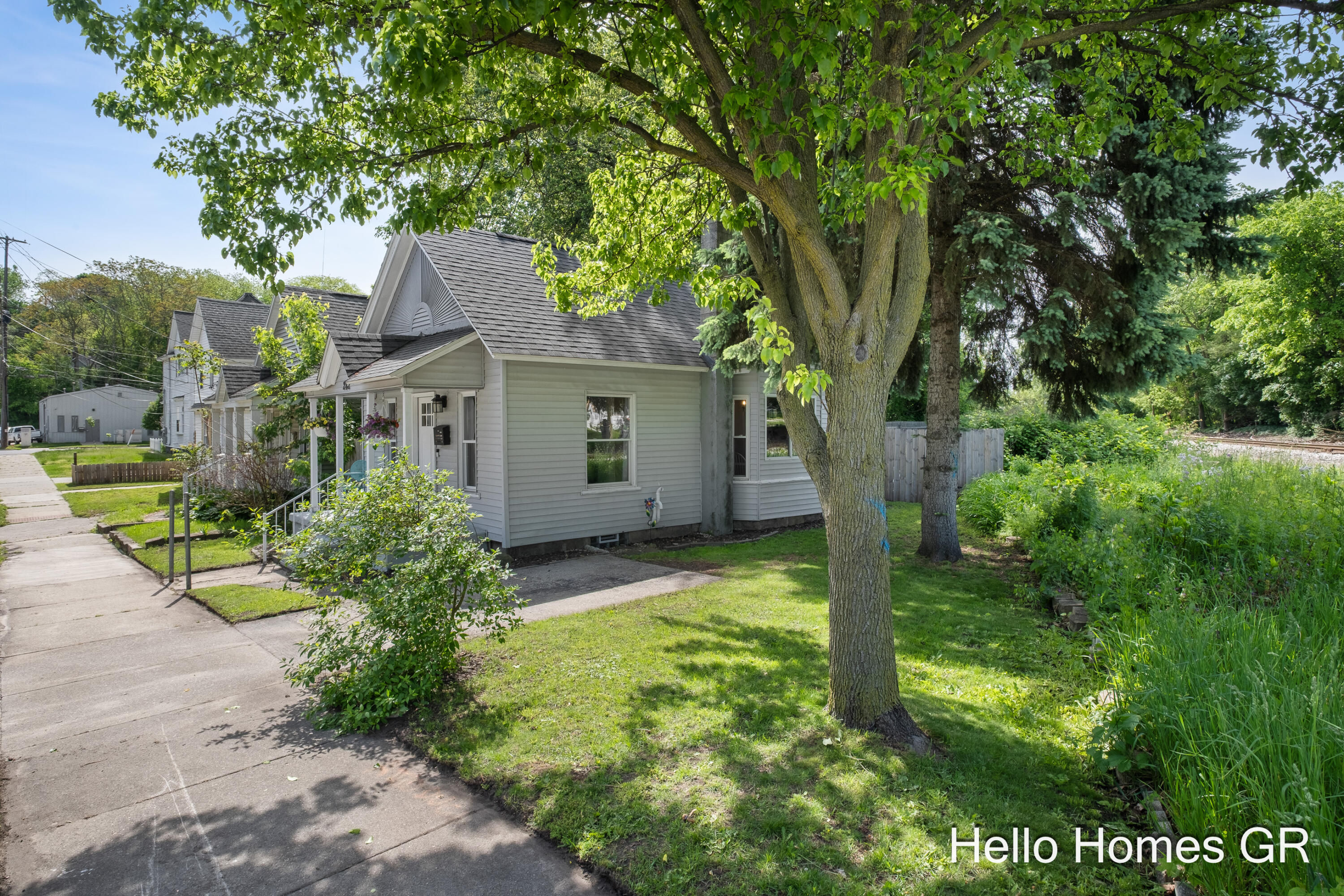 242 Matilda Street NE Grand Rapids MI 49503