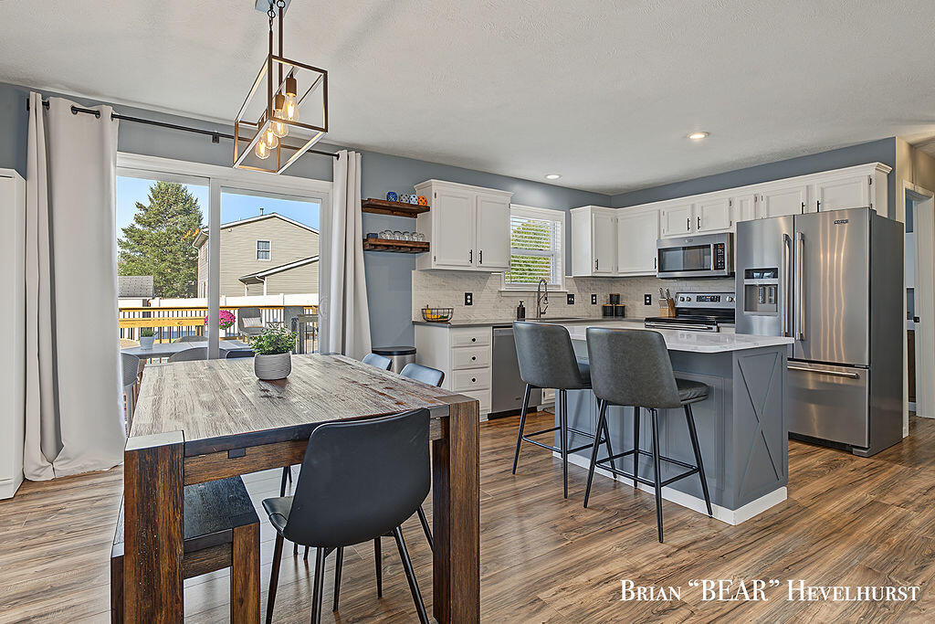 7829 Chelmsford Drive SW Byron Center MI 49315