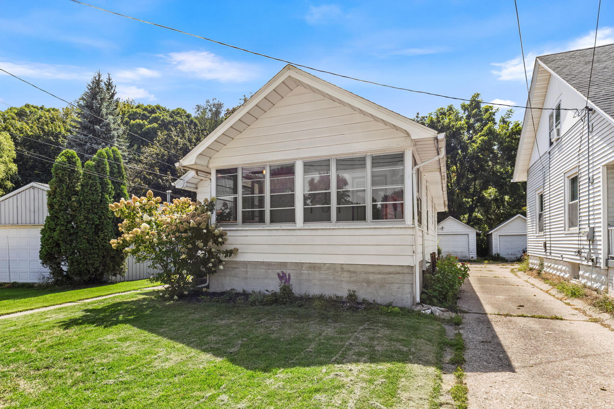 1450 Walker Avenue NW Grand Rapids MI 49504