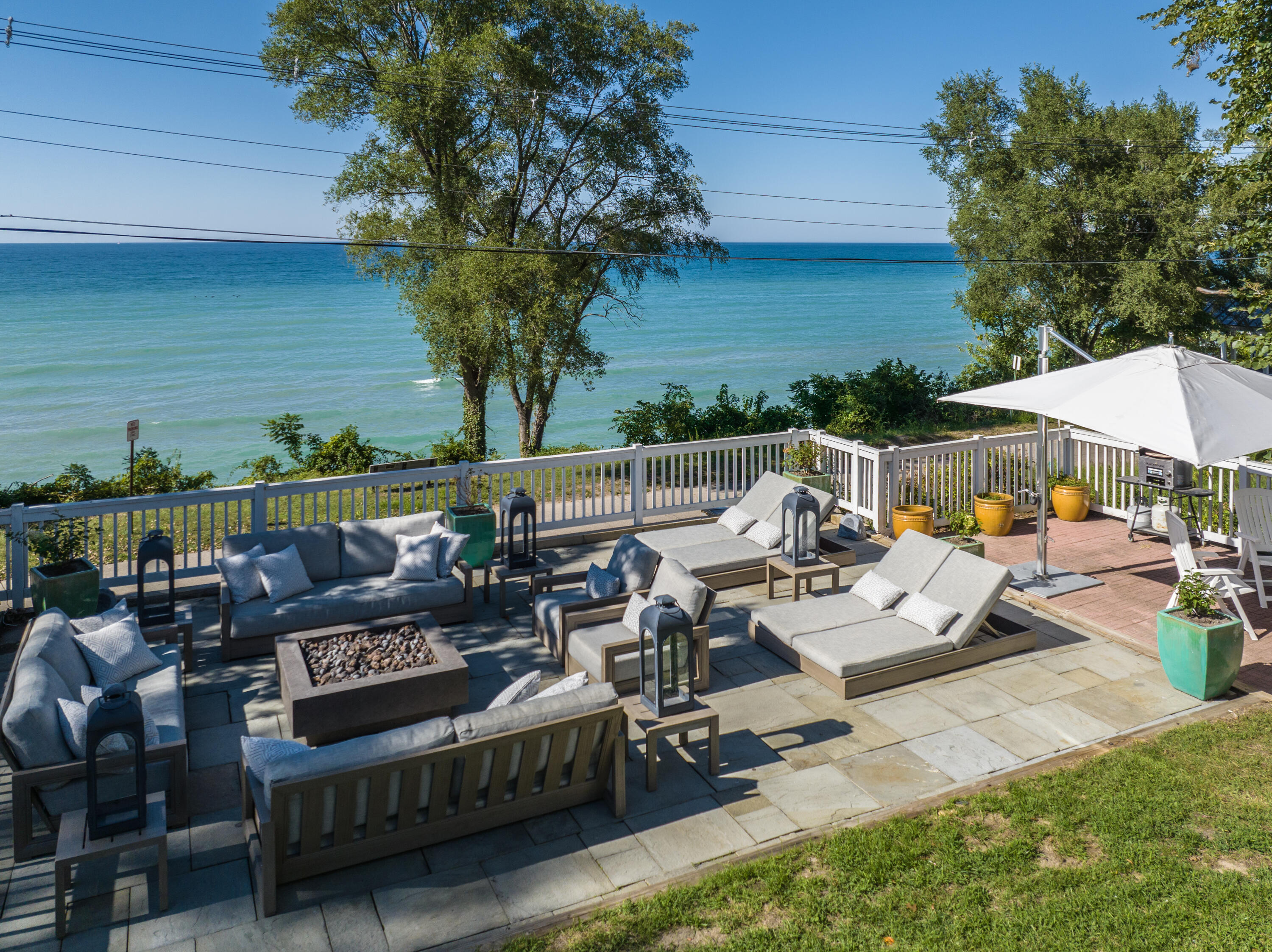 3987 Lake Shore Drive New Buffalo MI 49117