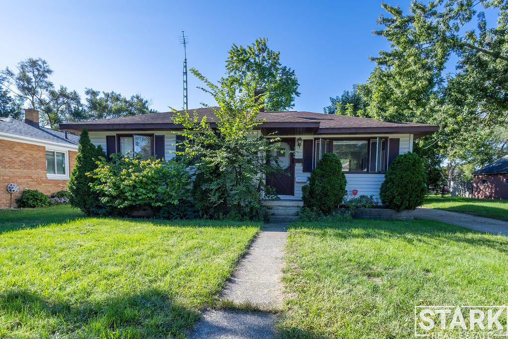 1089 Langeland Avenue Muskegon MI 49442