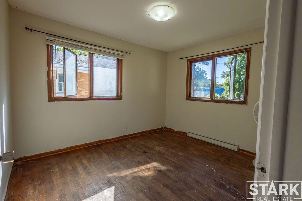 1089 Langeland Avenue Muskegon MI 49442