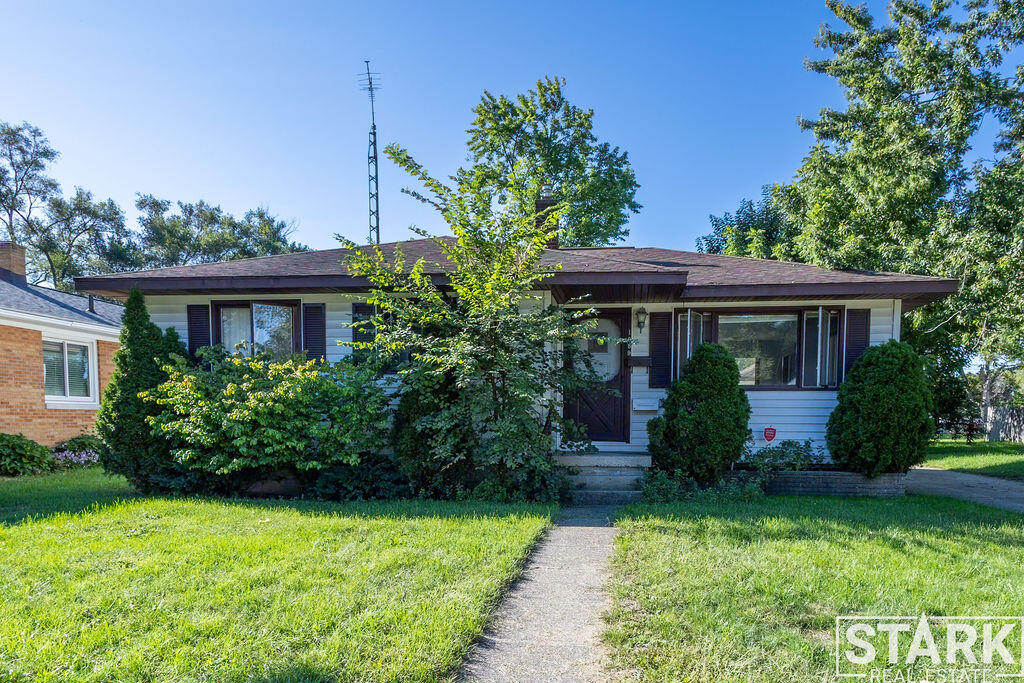 1089 Langeland Avenue Muskegon MI 49442