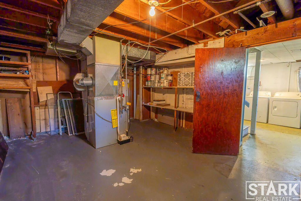 1089 Langeland Avenue Muskegon MI 49442