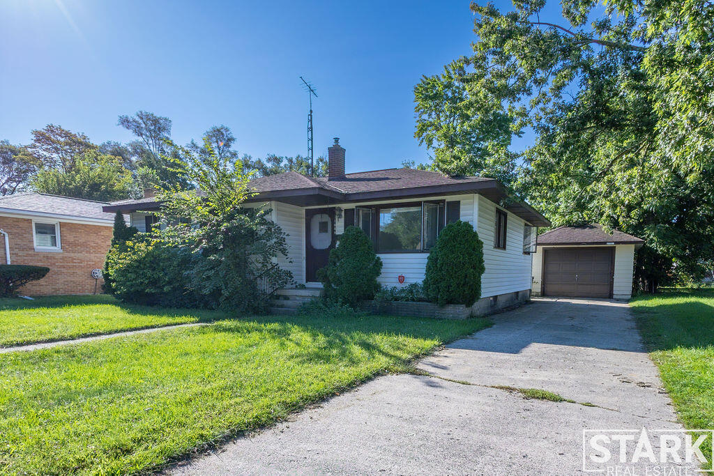 1089 Langeland Avenue Muskegon MI 49442
