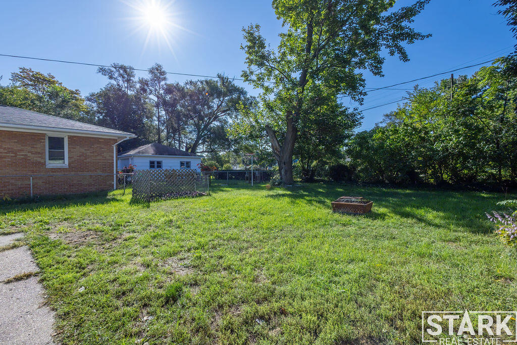 1089 Langeland Avenue Muskegon MI 49442