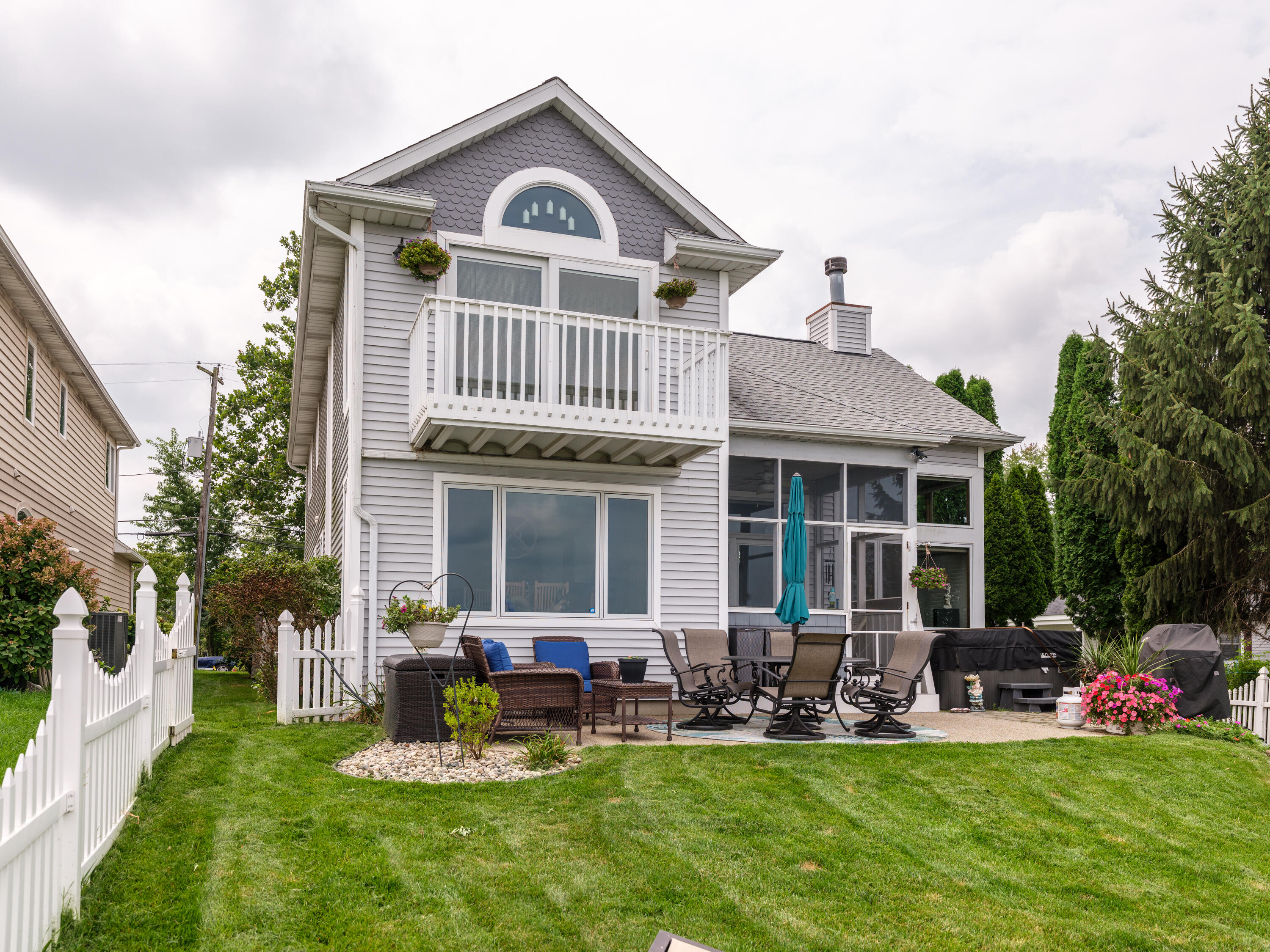 1821 Lakeview Drive Portage MI 49002